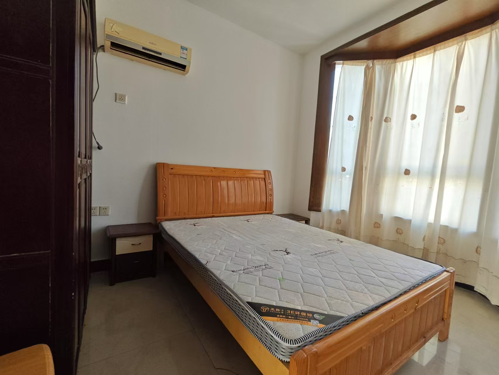 星沙三区 1室1厅1卫 1111.0元/月 星沙三区 1室1厅1卫 1111.0元/月室内图