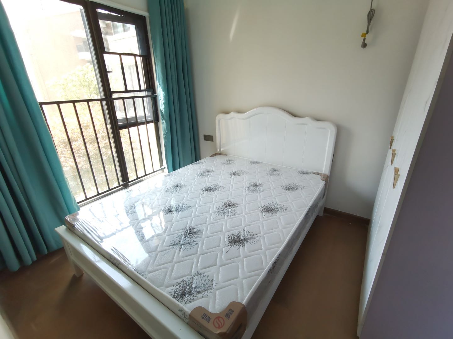 阳光城尚东湾蜜桃园 3室1厅1卫 2630.0元/月 阳光城尚东湾蜜桃园 3室1厅1卫 2630.0元/月室内图