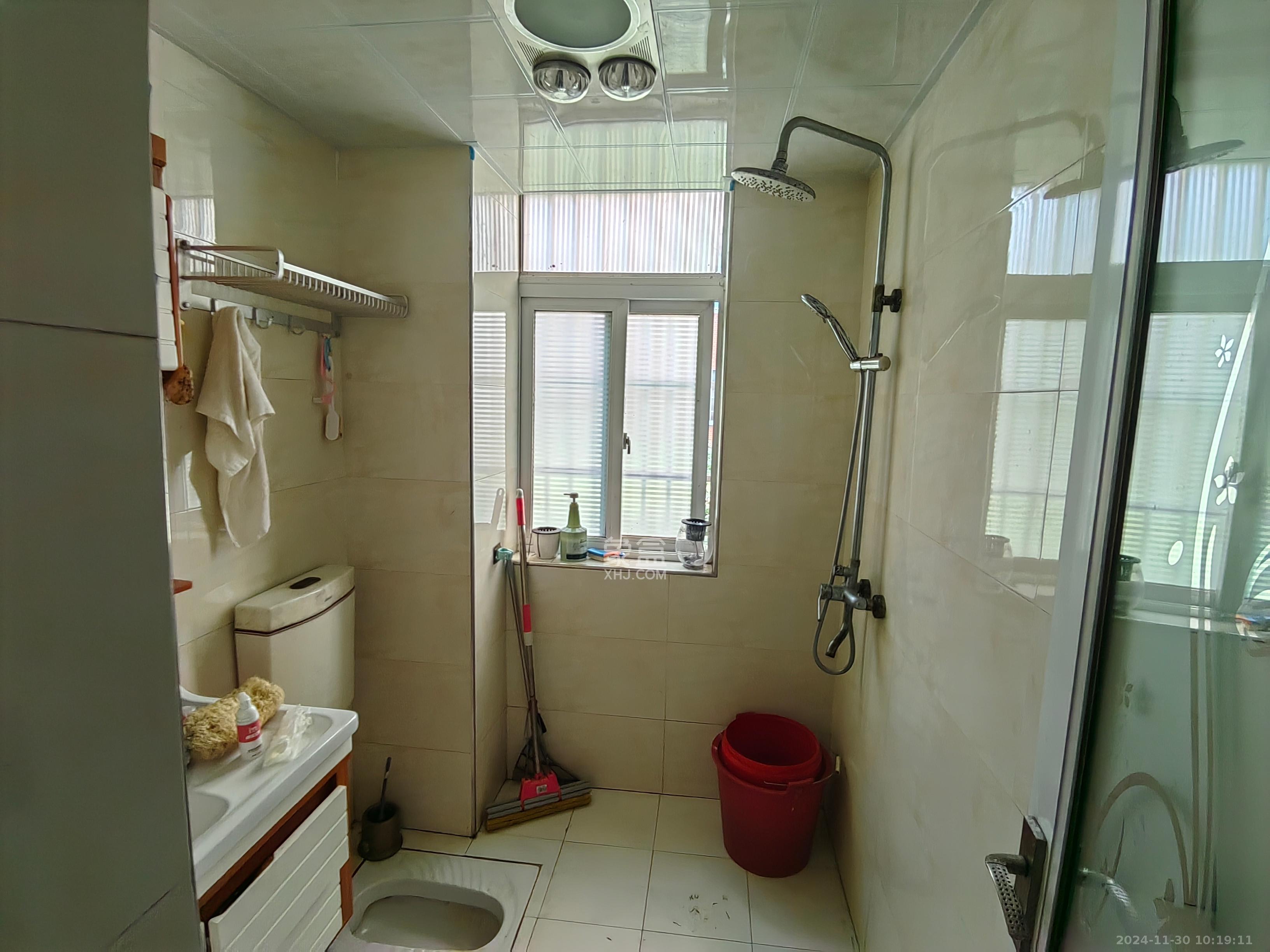 凯富漫城 2室2厅1卫 1300.0元/月 凯富漫城 2室2厅1卫 1300.0元/月室内图