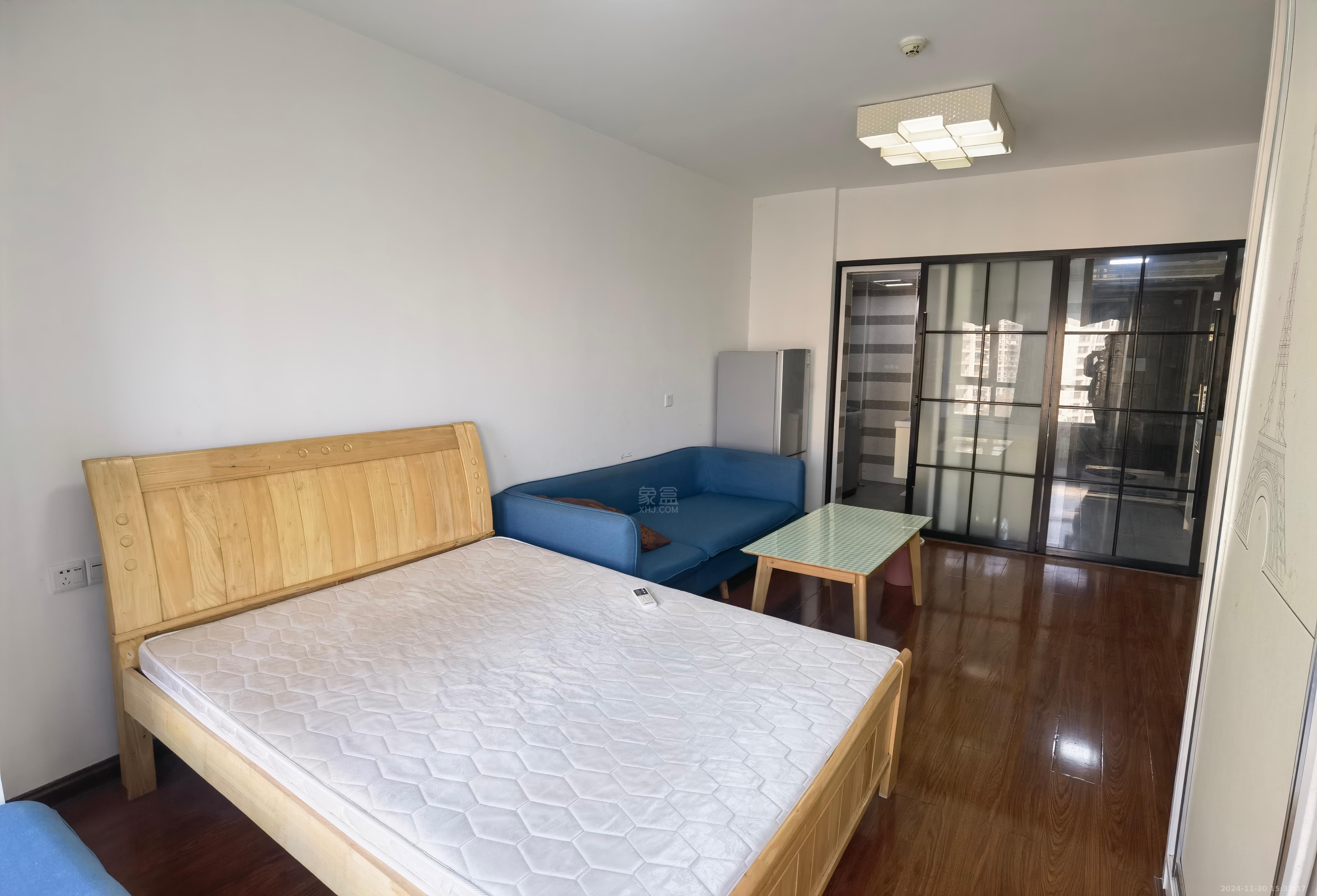 美的城三期 1室1厅1卫 1100.00元/月 美的城三期 1室1厅1卫 1100.00元/月室内图