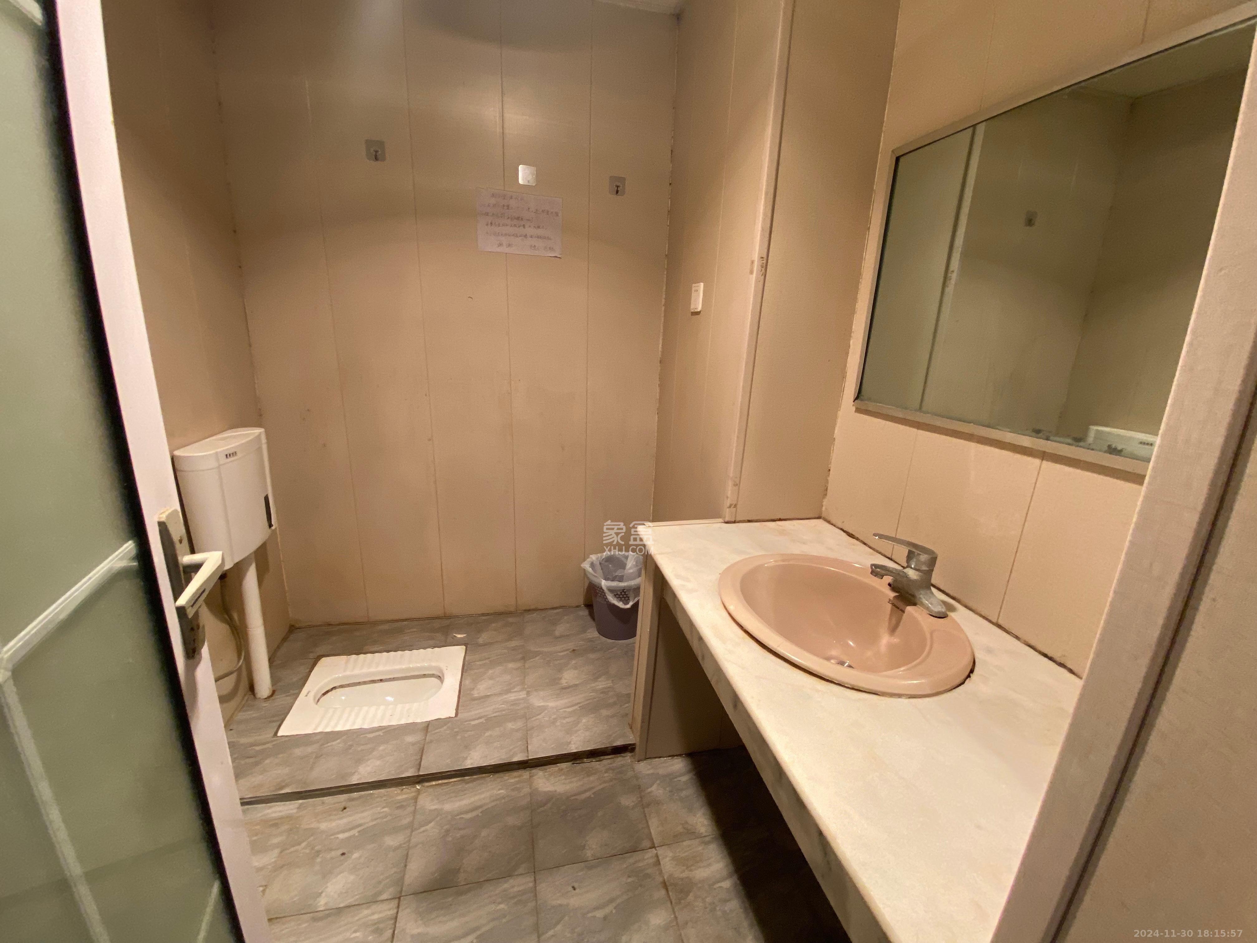 煤建宿舍 2室1厅1卫 2800.0元/月 煤建宿舍 2室1厅1卫 2800.0元/月室内图