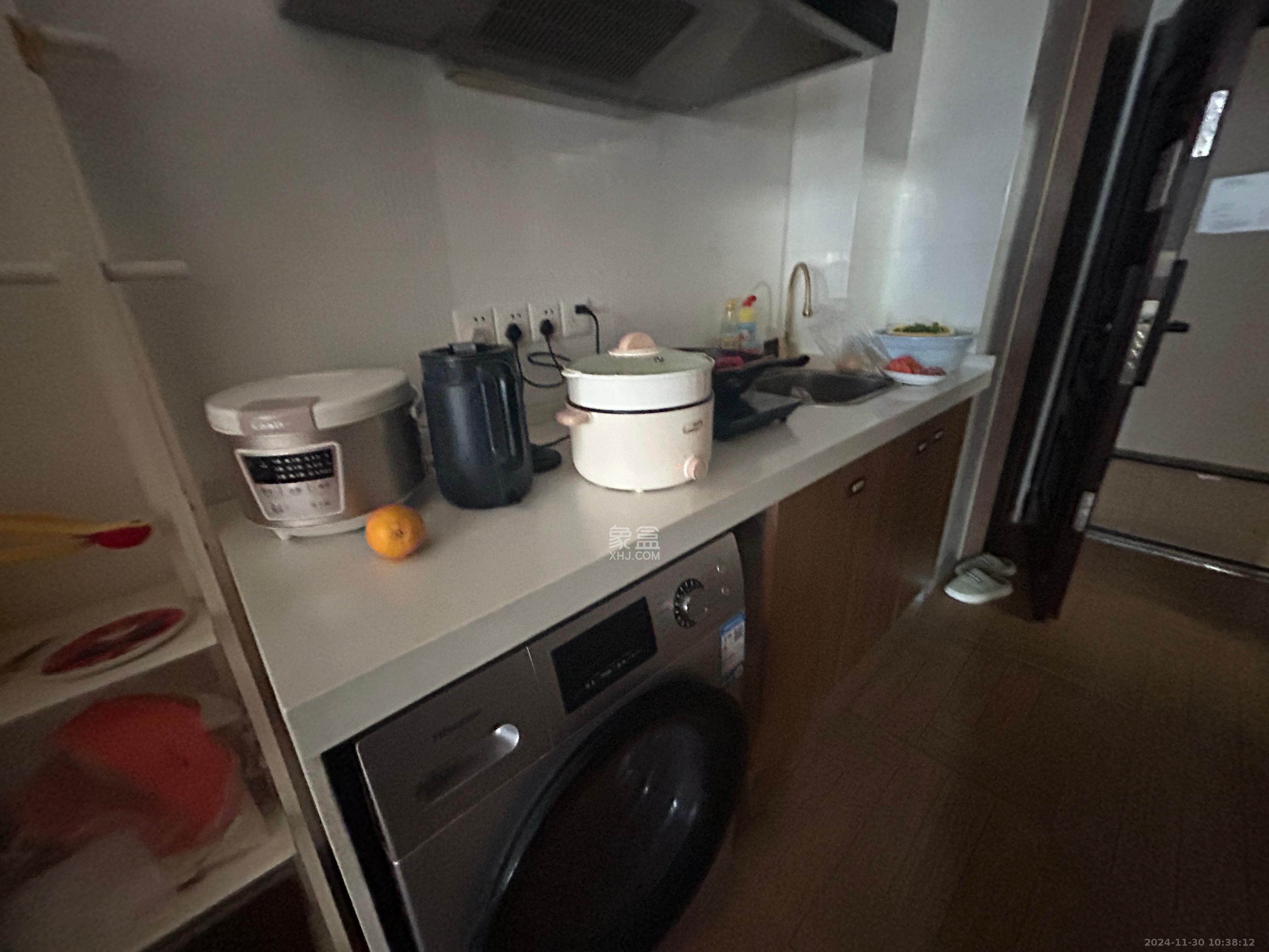 万润时光里 1室0厅0卫 2100.0元/月 万润时光里 1室0厅0卫 2100.0元/月室内图