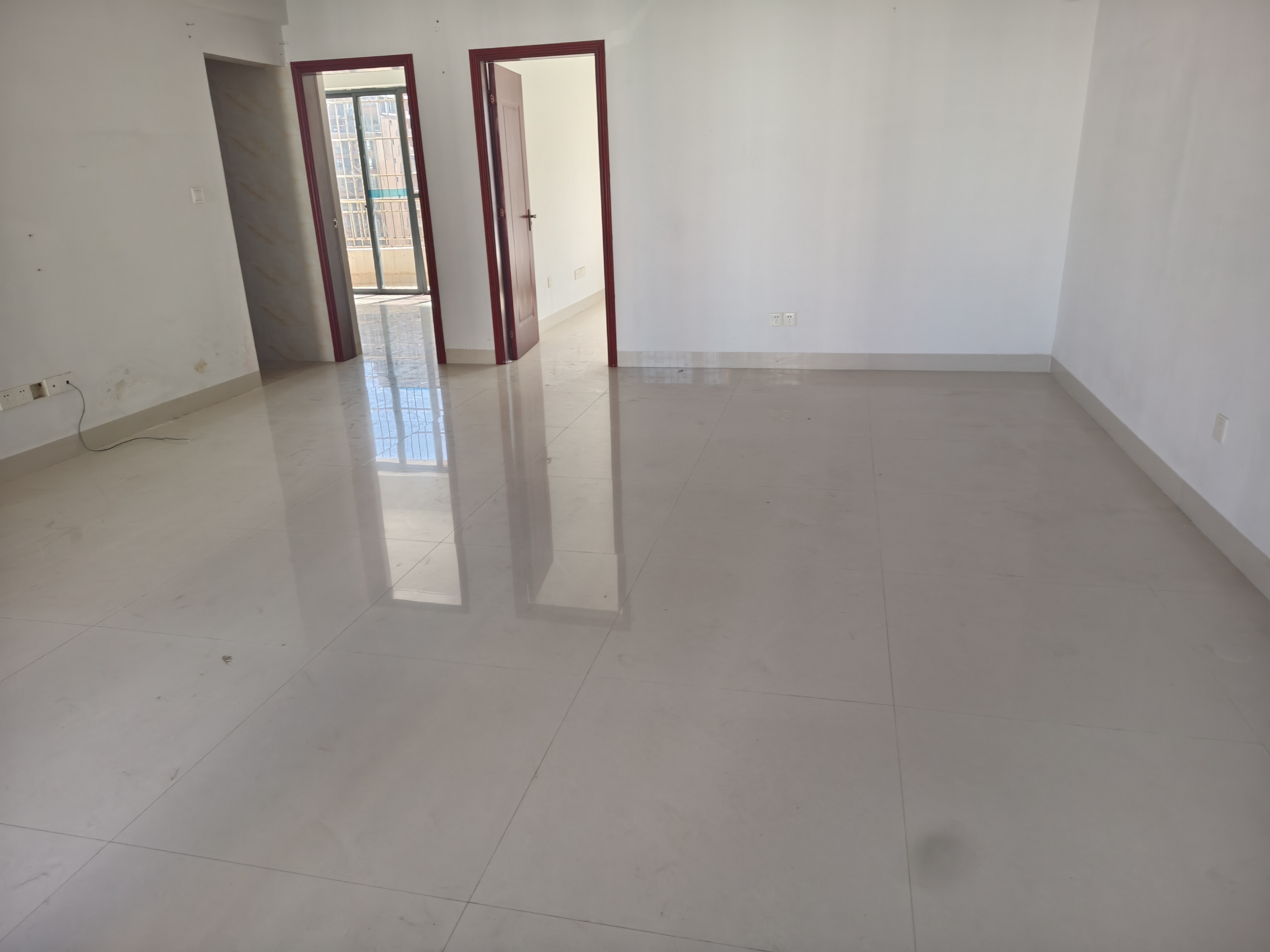 和风绿园 2室2厅1卫 200.0万 和风绿园 2室2厅1卫 200.0万客厅