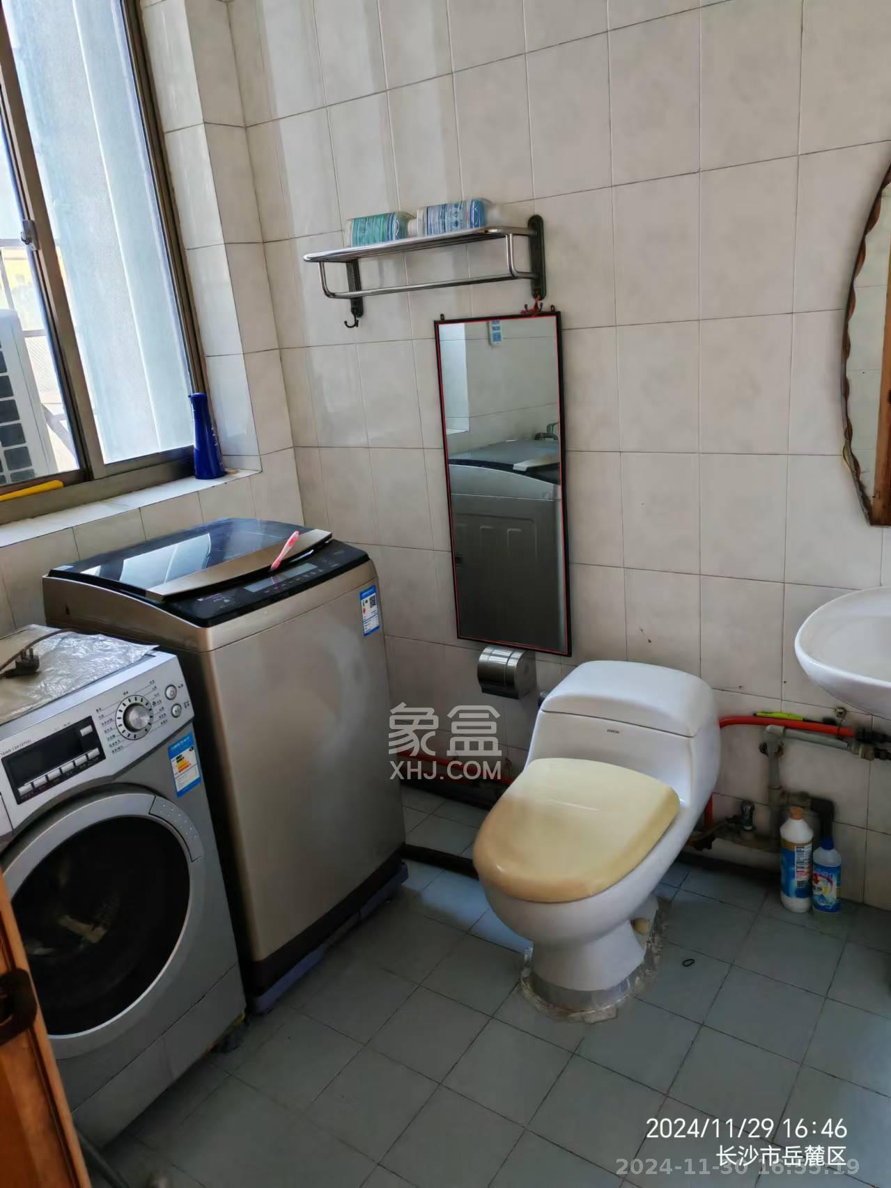 矿山研究院 3室2厅2卫 3000.0元/月 矿山研究院 3室2厅2卫 3000.0元/月室内图