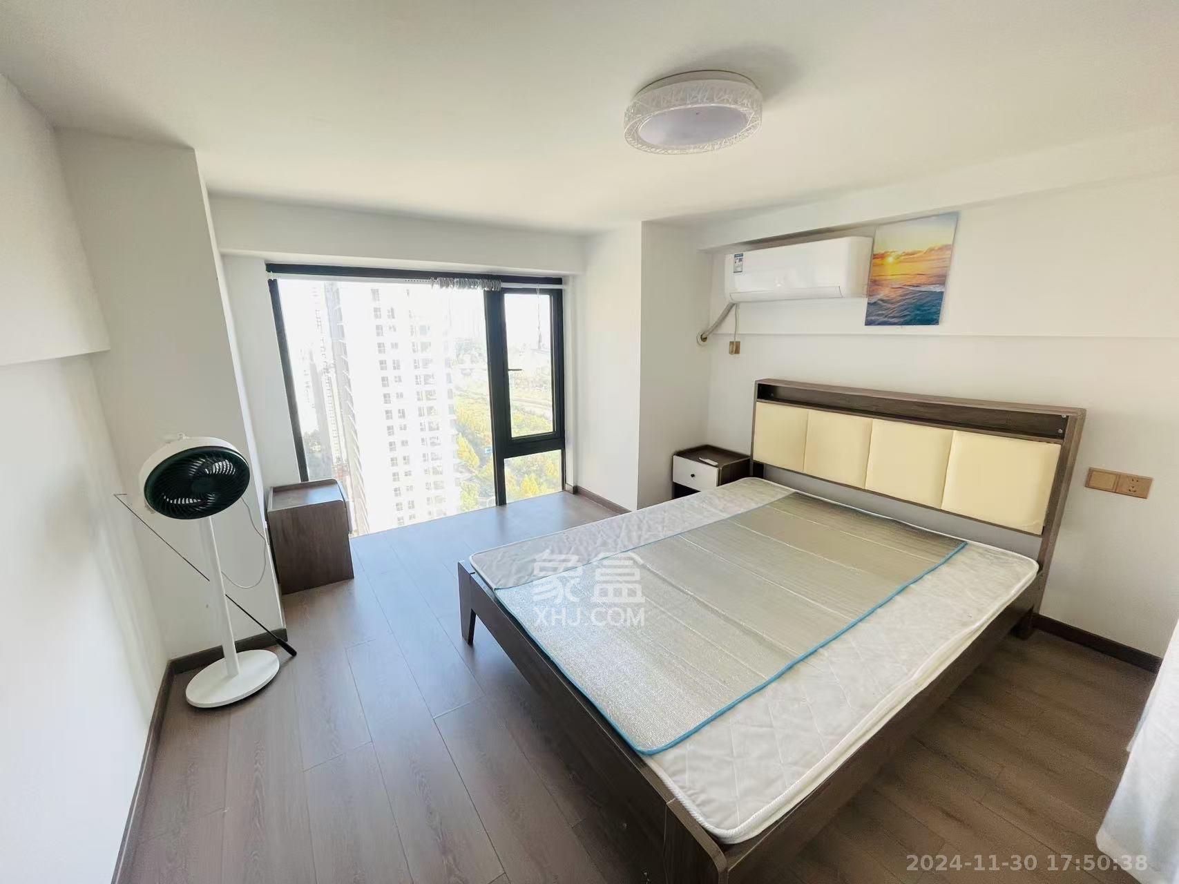 越秀悦湖台  2室2厅1卫    2500.0元/月 越秀悦湖台  2室2厅1卫    2500.0元/月室内图