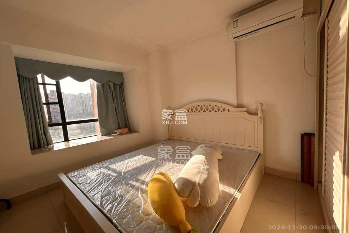 兴威帕克水岸  2室1厅1卫    1800.0元/月 兴威帕克水岸  2室1厅1卫    1800.0元/月室内图1