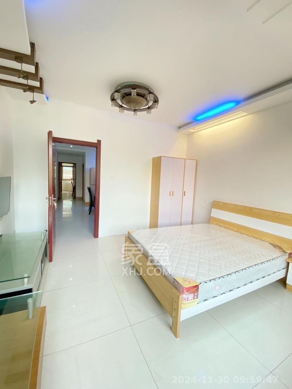 省水院宿舍 2室2厅1卫 1200.0元/月 省水院宿舍 2室2厅1卫 1200.0元/月室内图