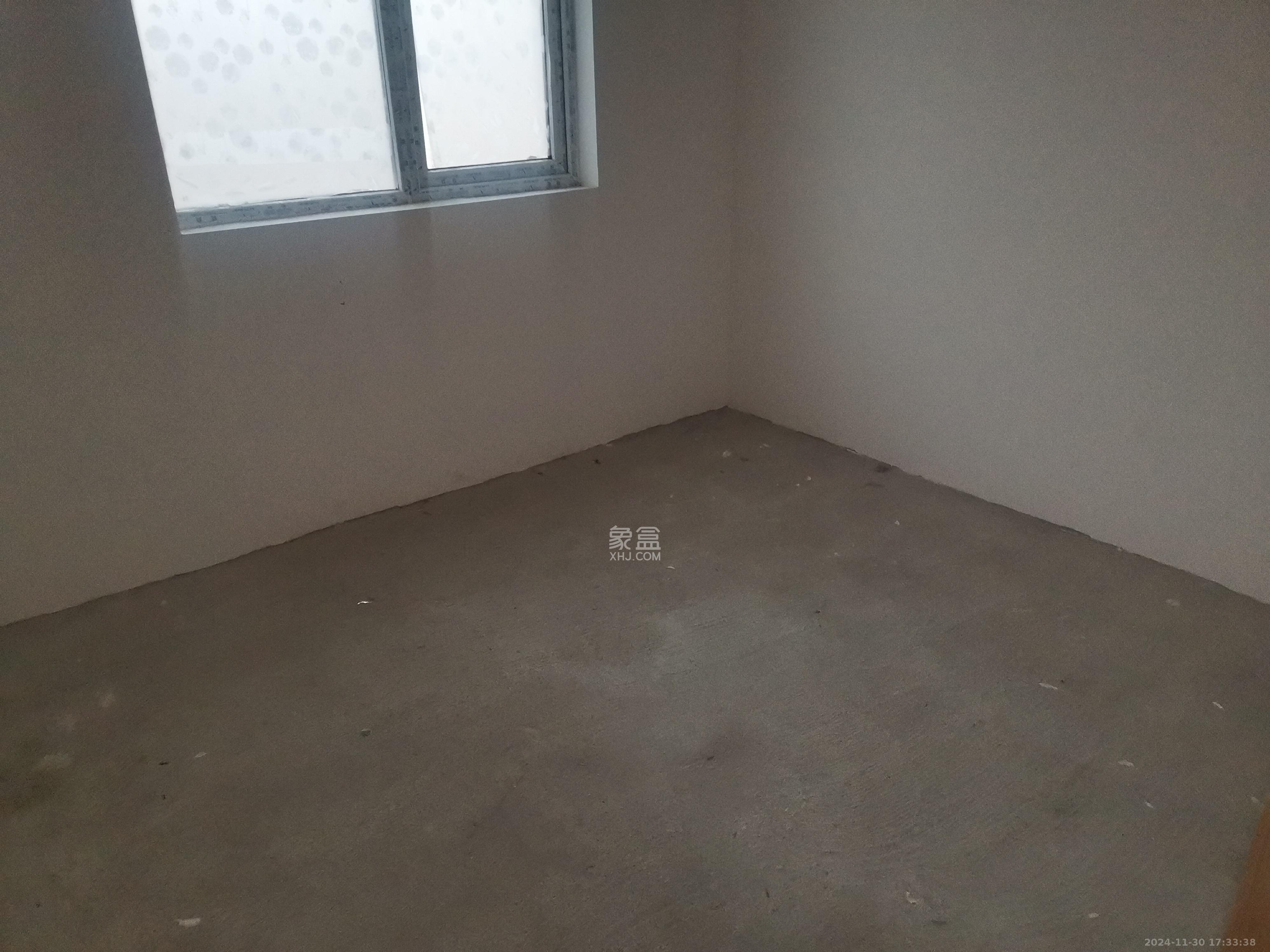 文景家园  4室1厅3卫   2500.00元/月室内图