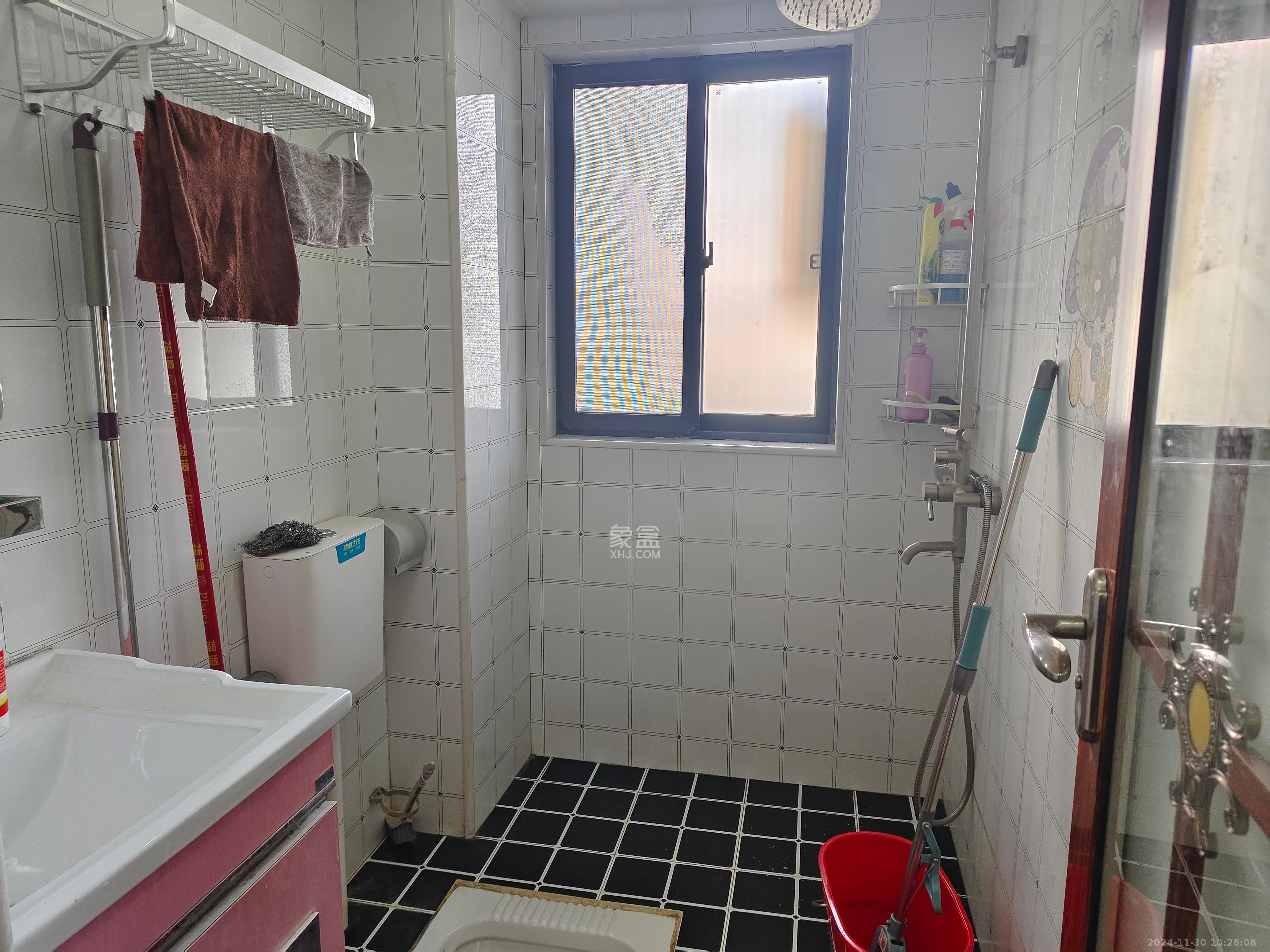 嘉顺苑 3室1厅1卫 2300.0元/月 嘉顺苑 3室1厅1卫 2300.0元/月室内图