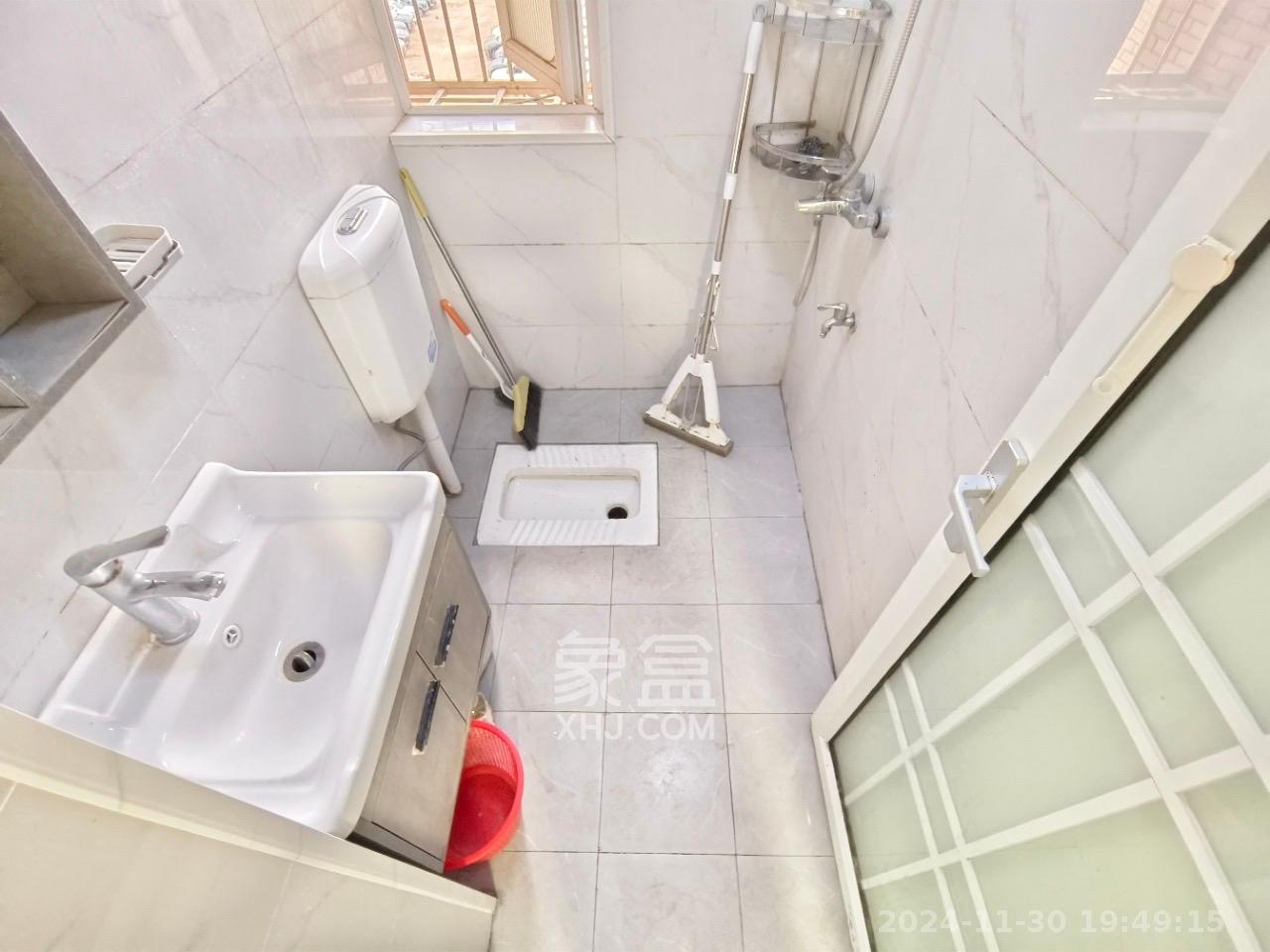 和沁园  1室0厅0卫    1500.0元/月 和沁园  1室0厅0卫    1500.0元/月室内图