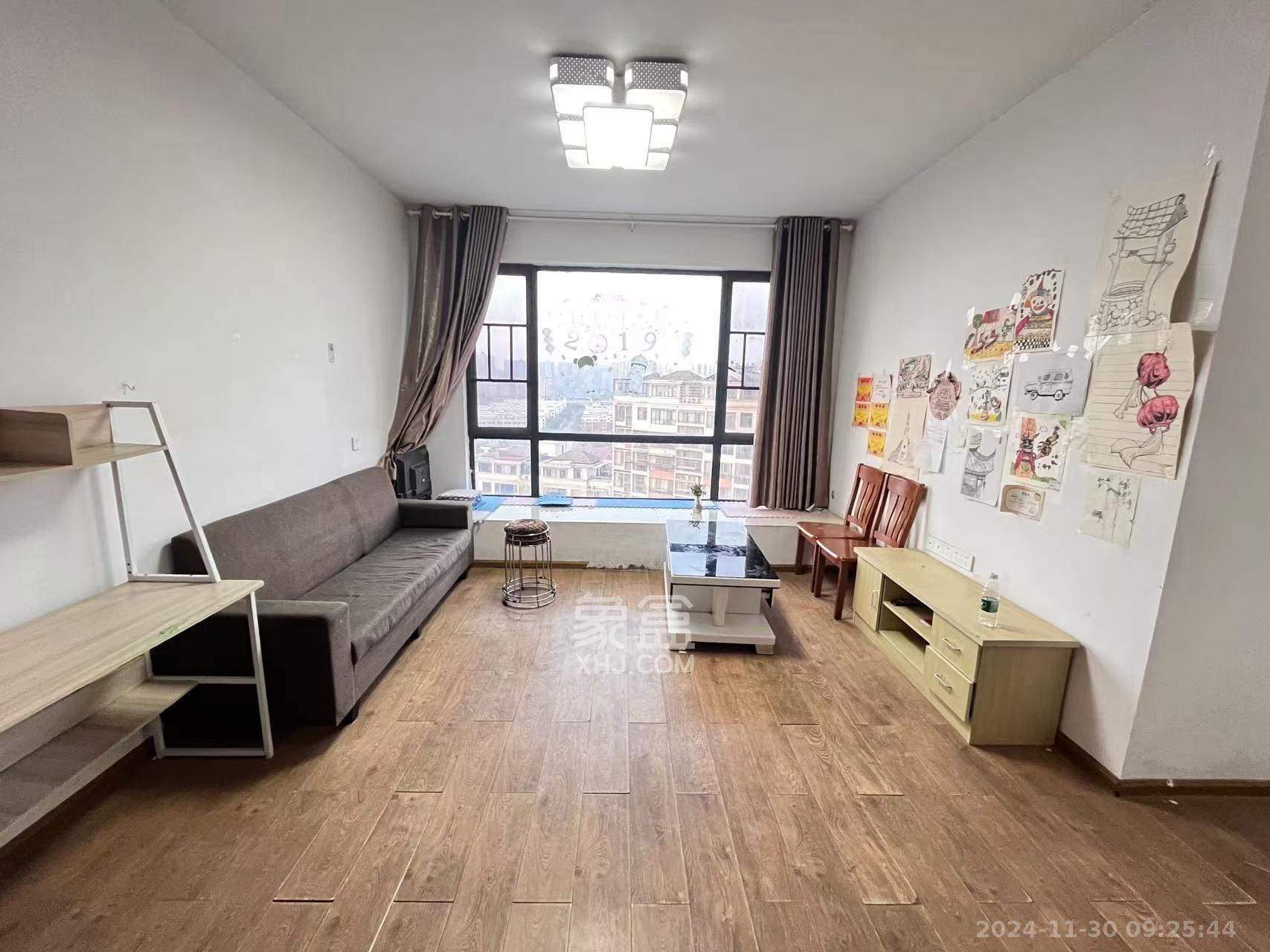 枫华府第 2室2厅1卫 1600.0元/月 枫华府第 2室2厅1卫 1600.0元/月室内图