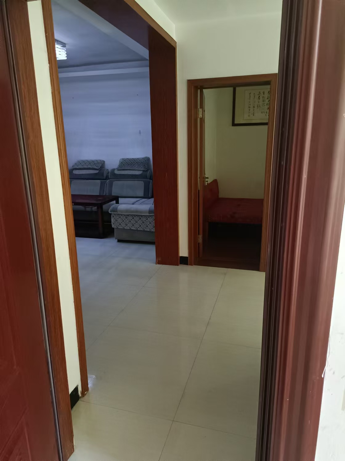 和谐佳园  3室2厅2卫    1200.0元/月