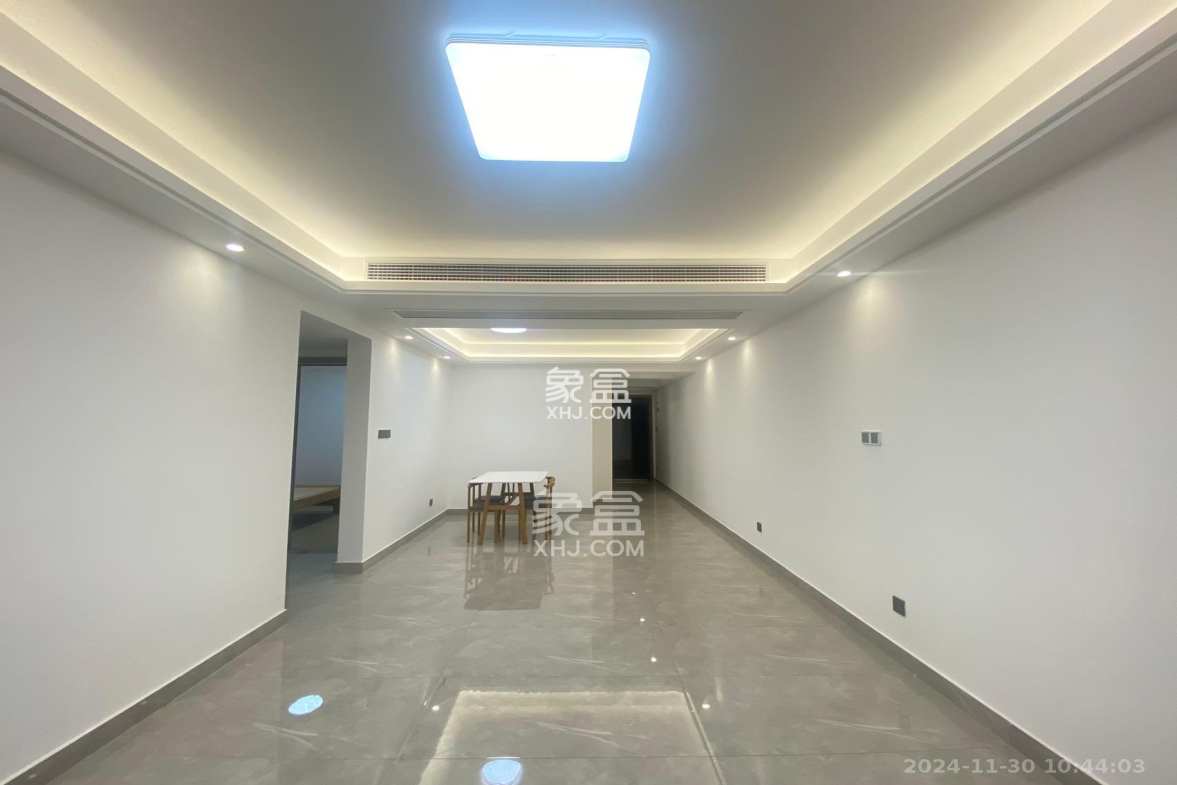 金富湘江悦城 3室2厅2卫 2500.0元/月 金富湘江悦城 3室2厅2卫 2500.0元/月室内图