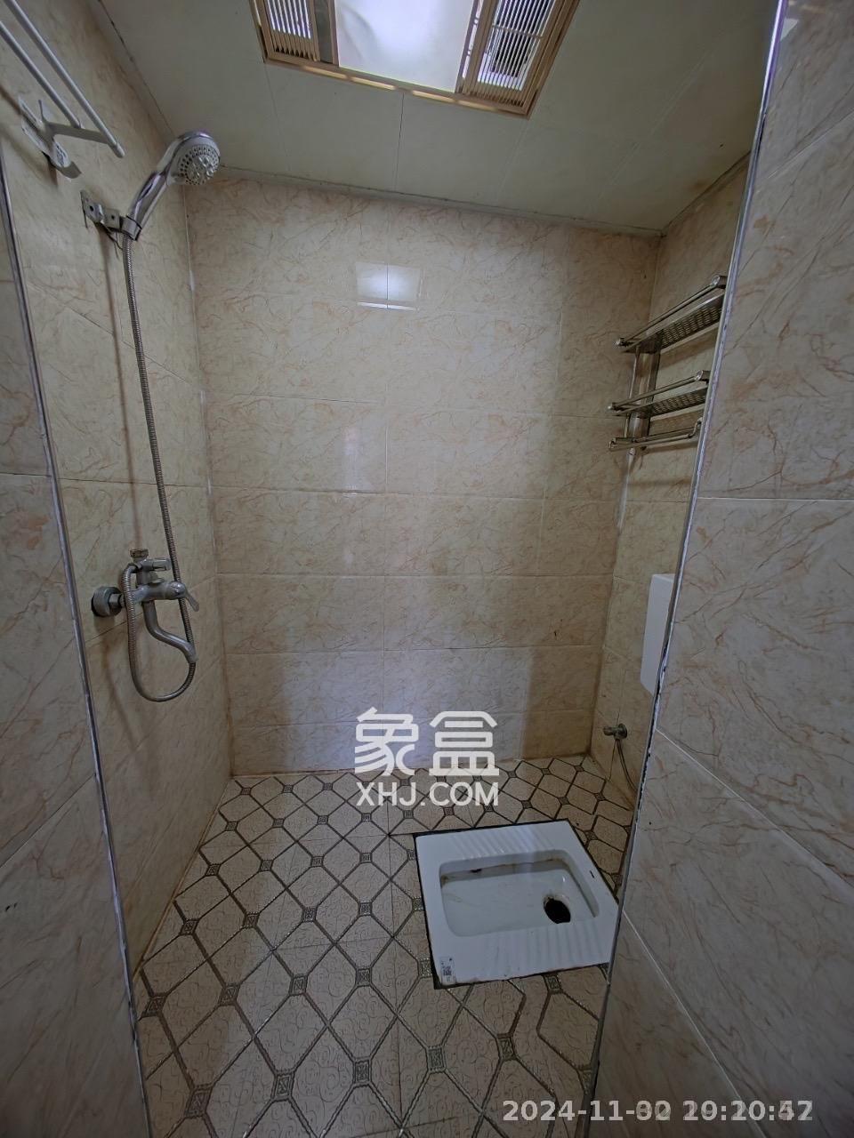 咸嘉花园 1室1厅1卫 600.0元/月 咸嘉花园 1室1厅1卫 600.0元/月室内图