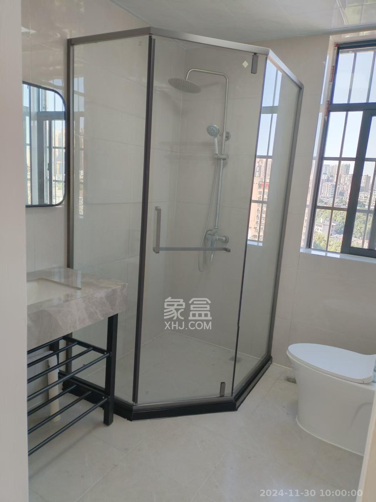 金信阳光在线  3室2厅2卫    1900.0元/月 金信阳光在线  3室2厅2卫    1900.0元/月室内图