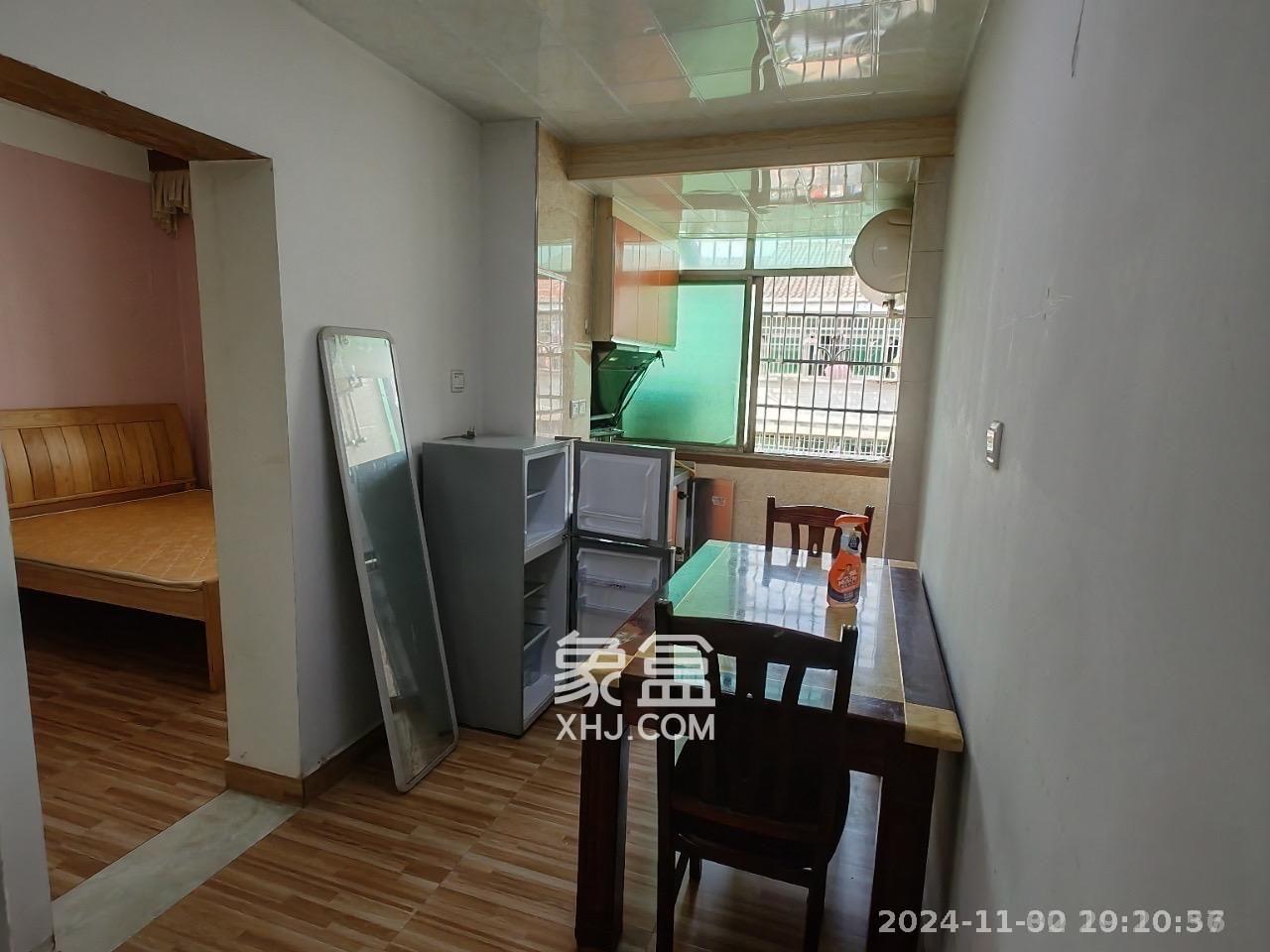 咸嘉花园 1室1厅1卫 600.0元/月 咸嘉花园 1室1厅1卫 600.0元/月室内图