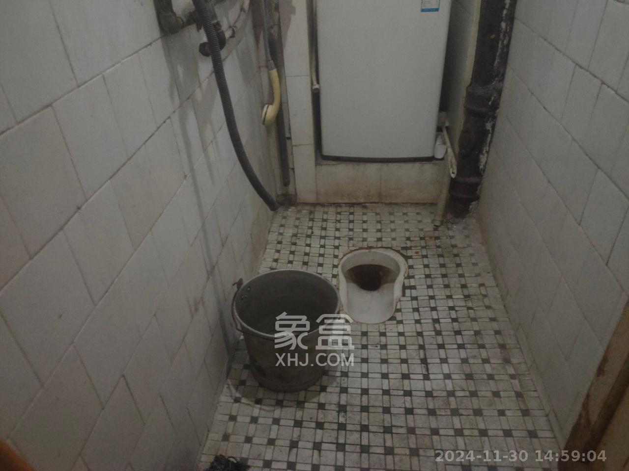 曙光小区 3室1厅1卫 1300.0元/月 曙光小区 3室1厅1卫 1300.0元/月室内图