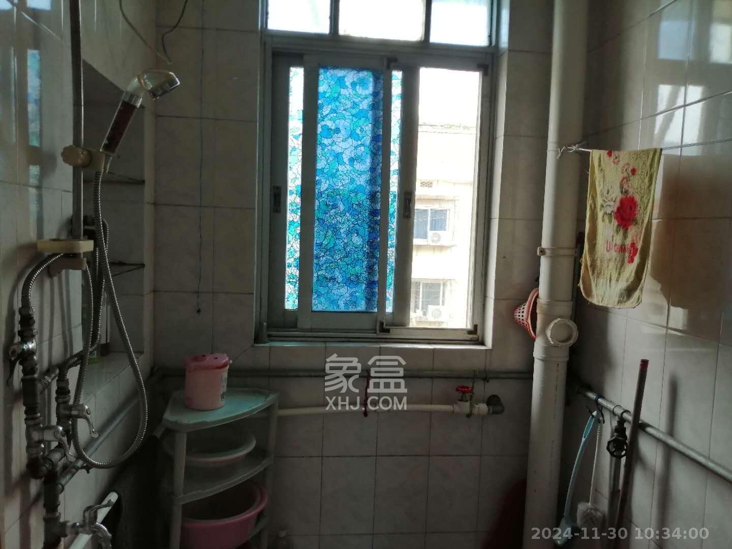 四方坪教师村 3室2厅1卫 1200.0元/月 四方坪教师村 3室2厅1卫 1200.0元/月室内图