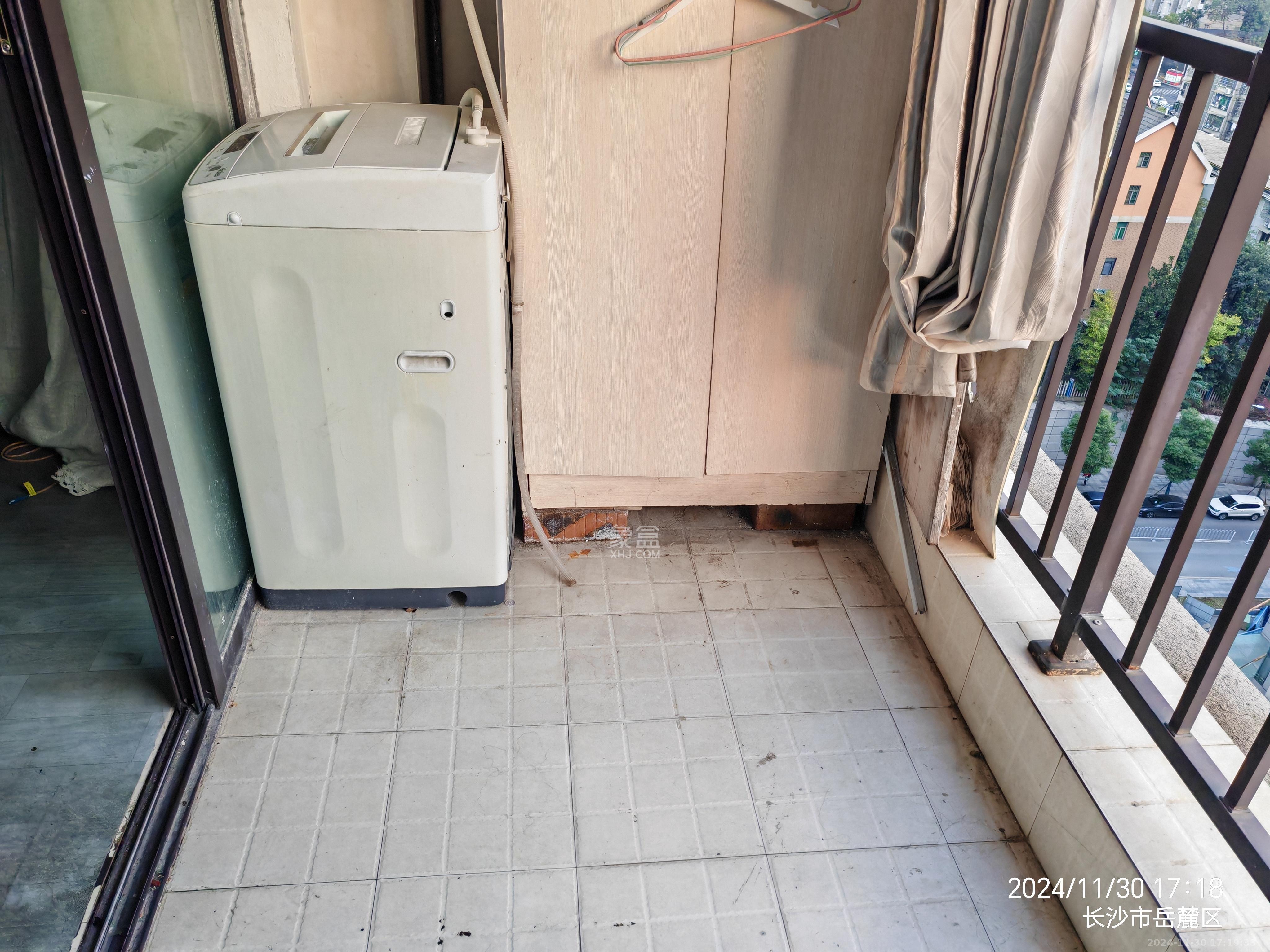 湘腾城市广场 2室2厅1卫 2600.0元/月 湘腾城市广场 2室2厅1卫 2600.0元/月室内图