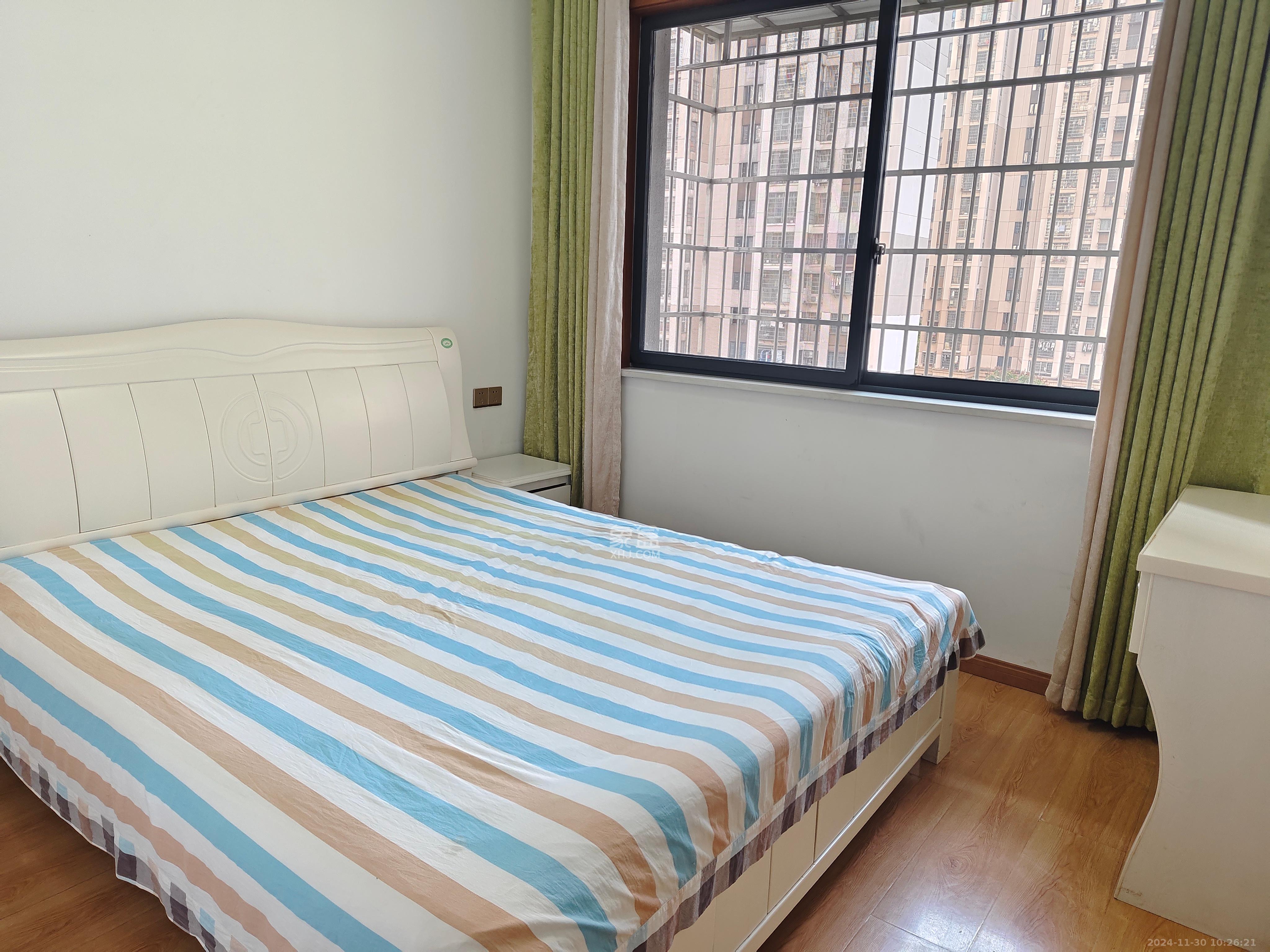 嘉顺苑 3室1厅1卫 2300.0元/月 嘉顺苑 3室1厅1卫 2300.0元/月室内图