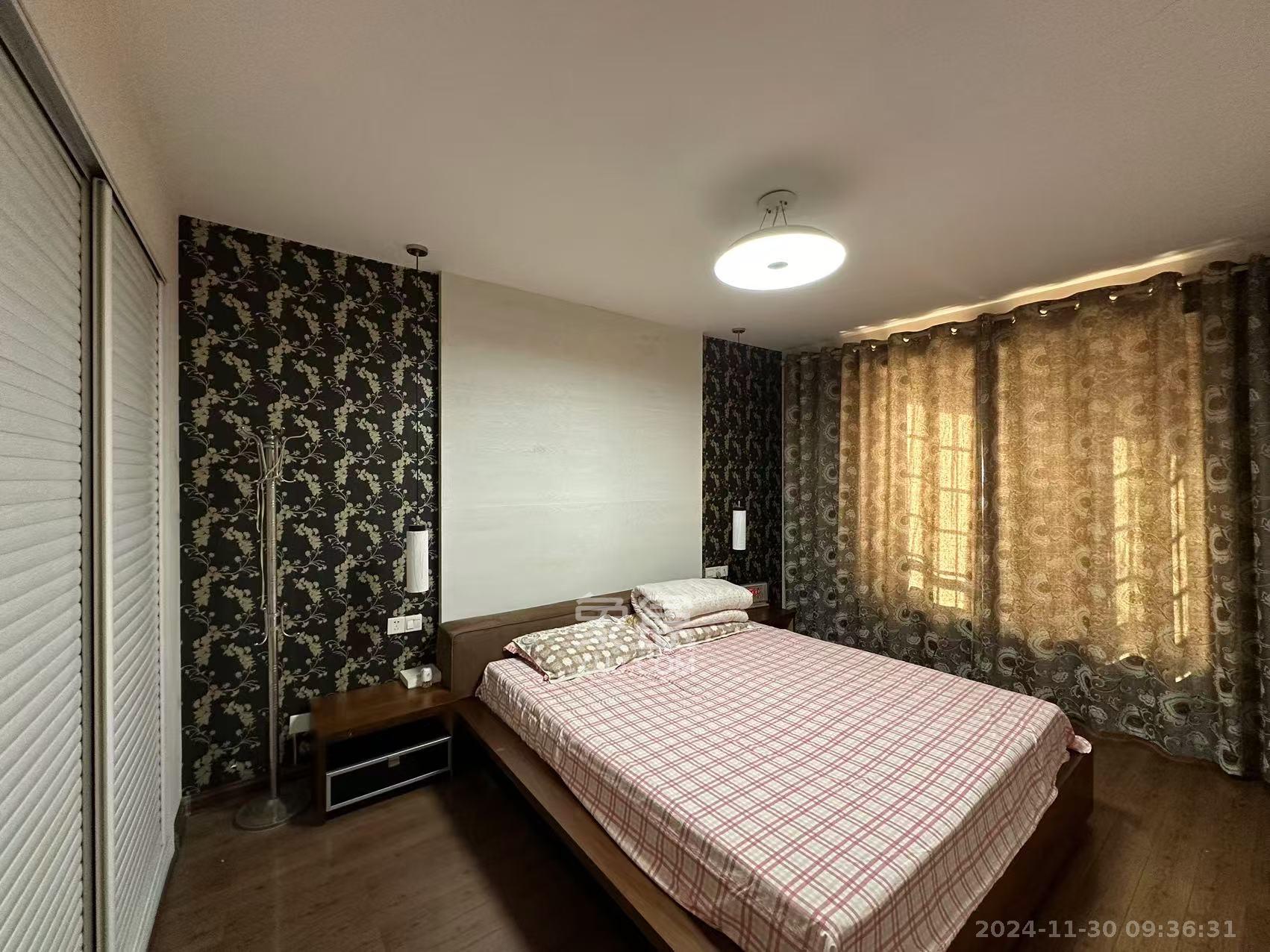 梅苑家园  3室2厅2卫    2000.0元/月 梅苑家园  3室2厅2卫    2000.0元/月室内图