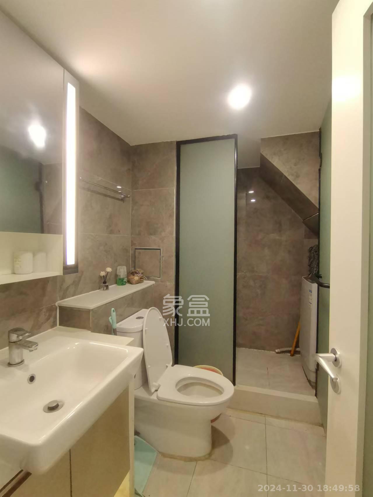 华远华时代  2室2厅1卫    5100.0元/月室内图