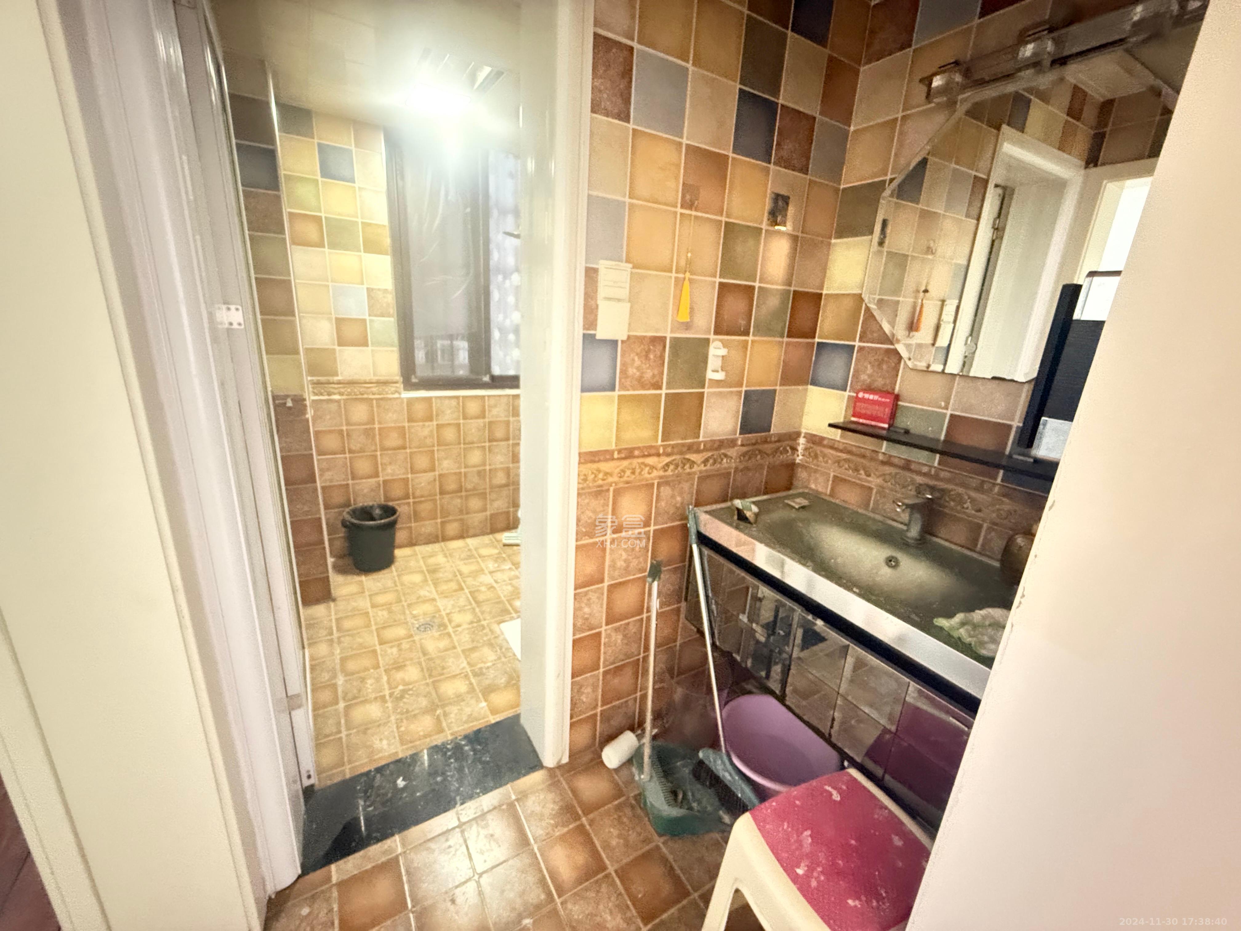 芒果天地(芒果雅苑)  4室2厅1卫    2800.0元/月 芒果天地(芒果雅苑)  4室2厅1卫    2800.0元/月室内图