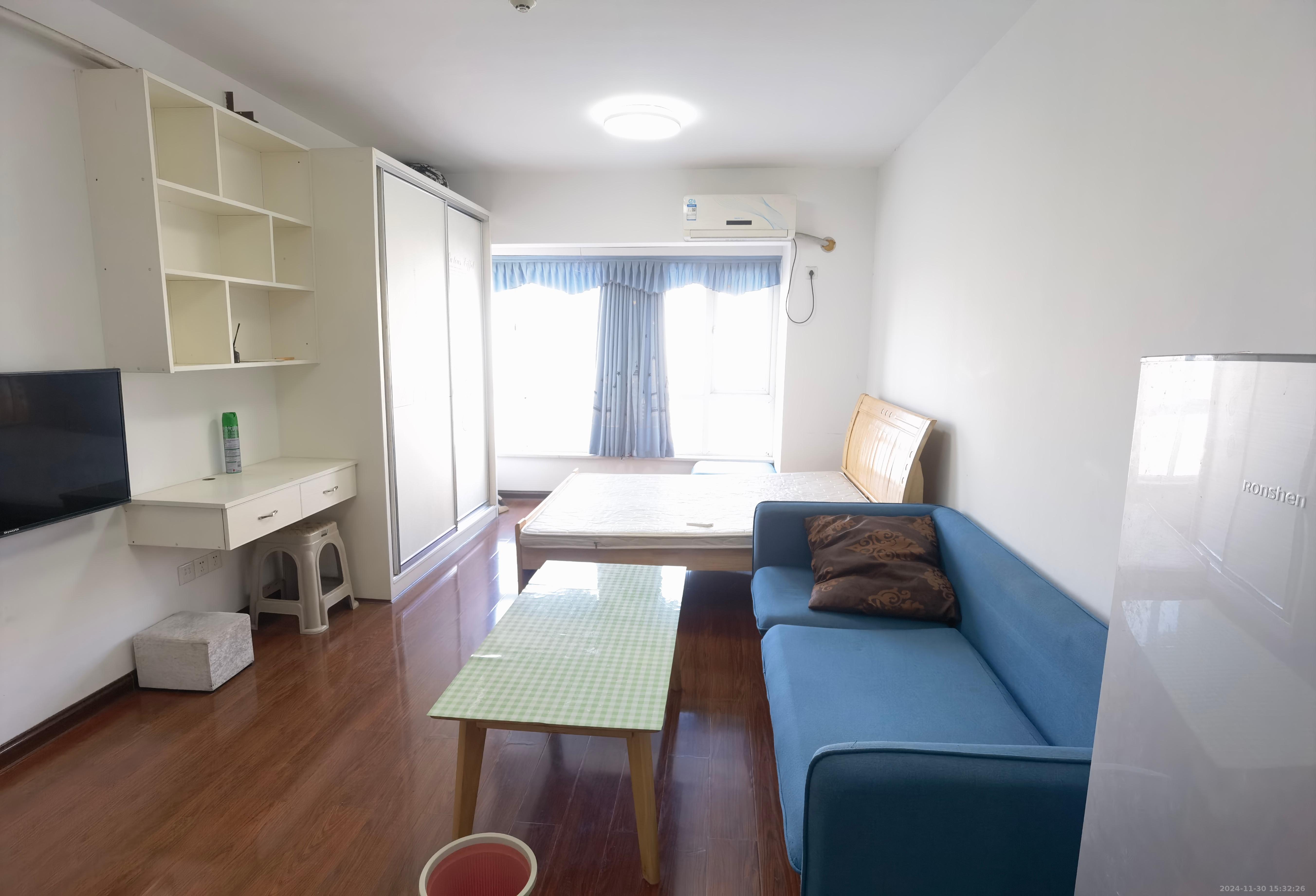 美的城三期 1室1厅1卫 1100.00元/月 美的城三期 1室1厅1卫 1100.00元/月室内图