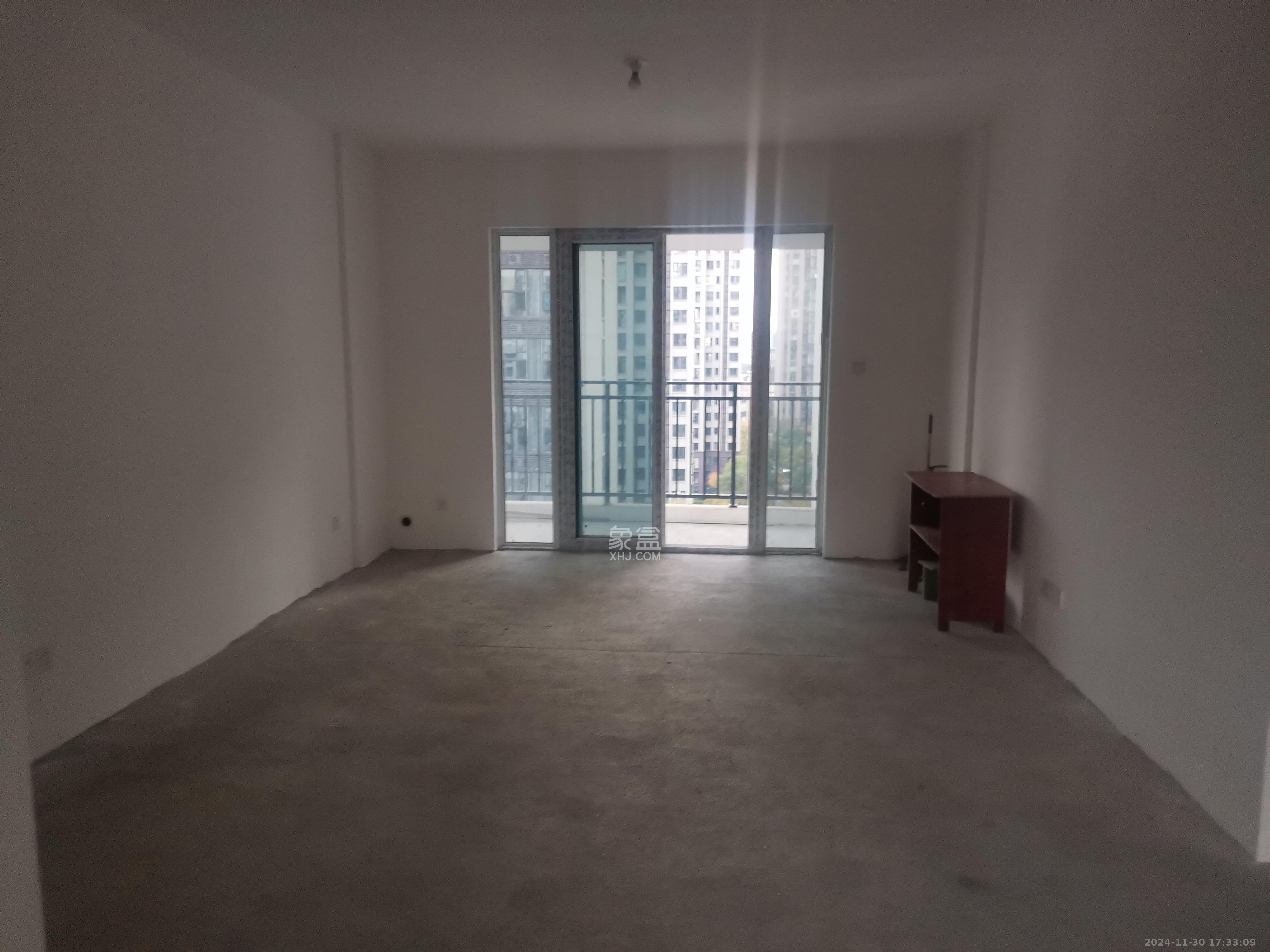 文景家园  4室1厅3卫   2500.00元/月室内图