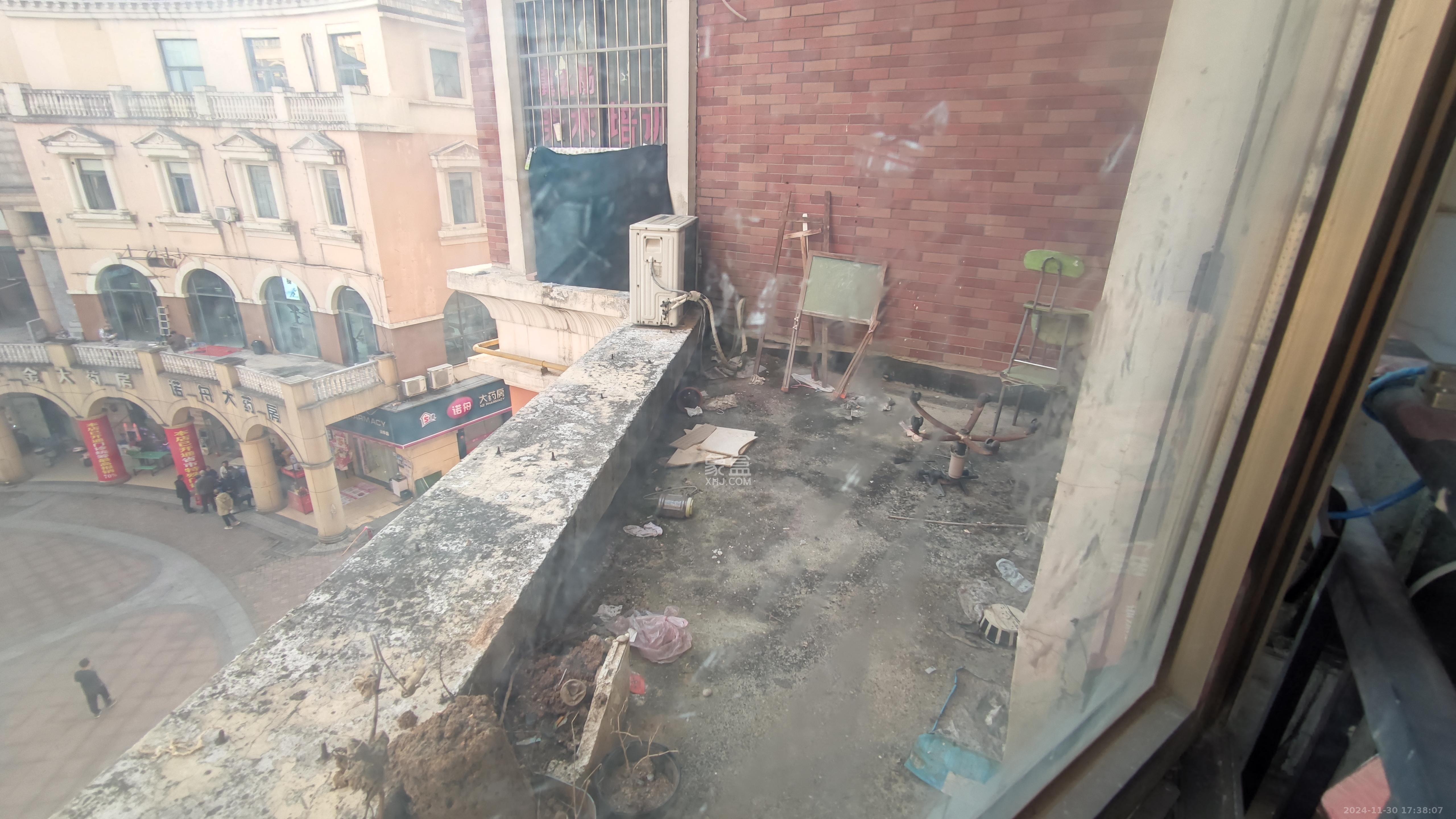 米兰春天 4室2厅2卫 2500.0元/月 米兰春天 4室2厅2卫 2500.0元/月室内图