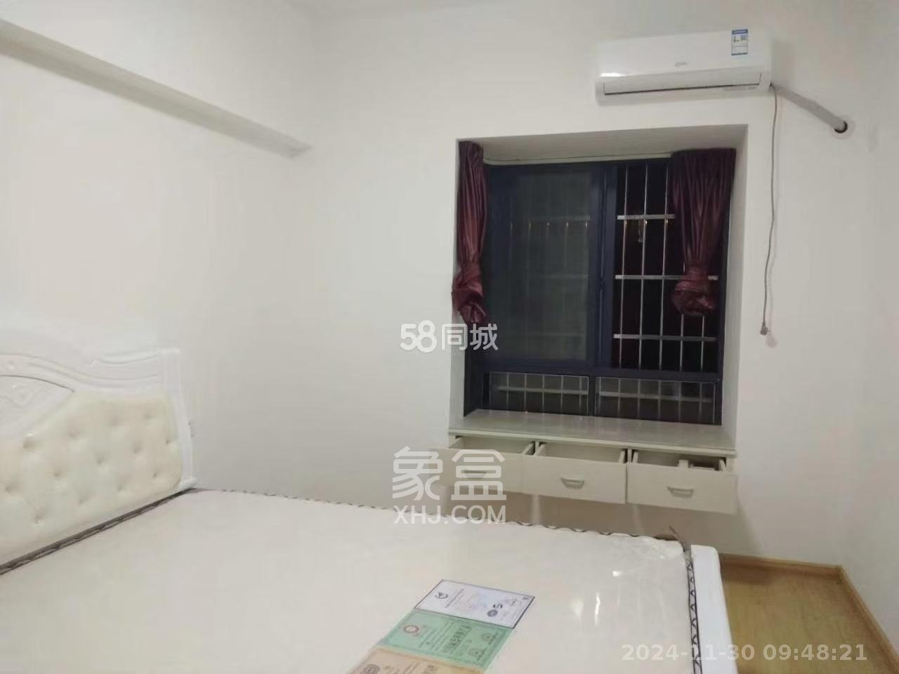 枫景园(春色满园) 4室2厅1卫 2700.0元/月 枫景园(春色满园) 4室2厅1卫 2700.0元/月室内图