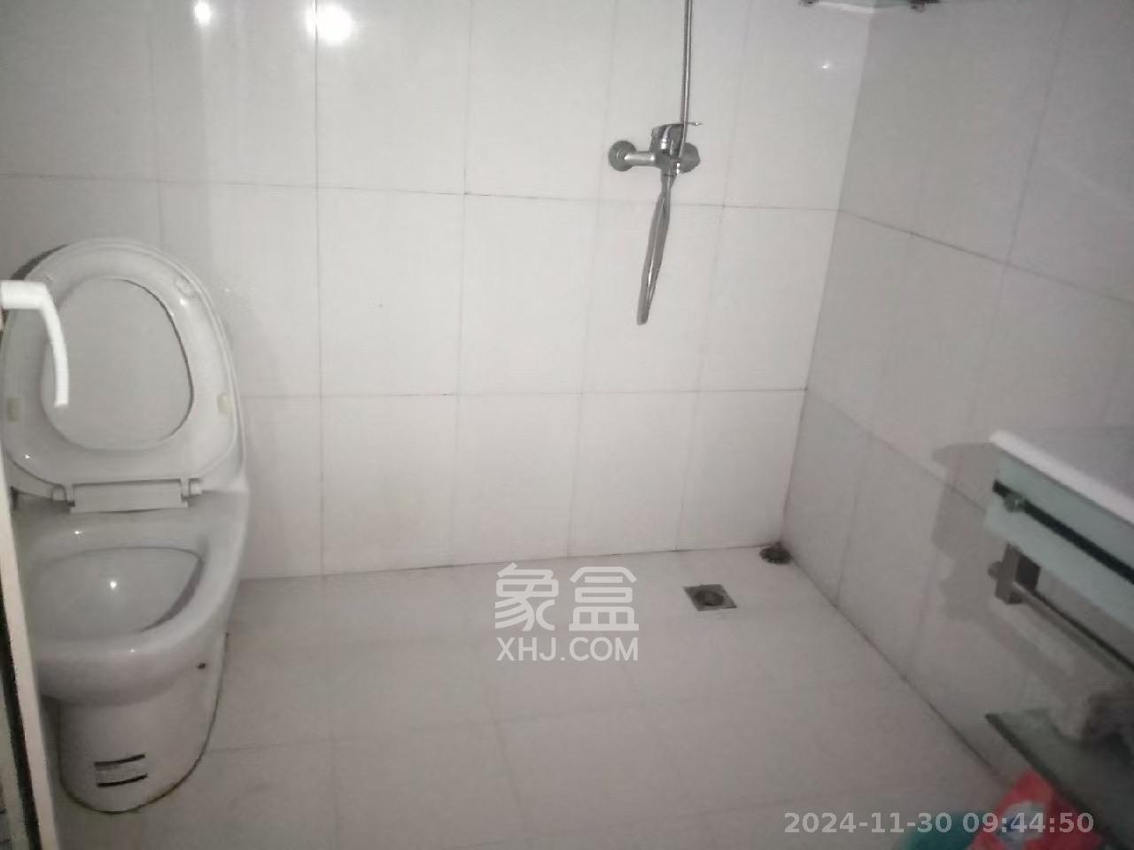 长沙紫金苑  1室1厅1卫    1500.0元/月 长沙紫金苑  1室1厅1卫    1500.0元/月室内图