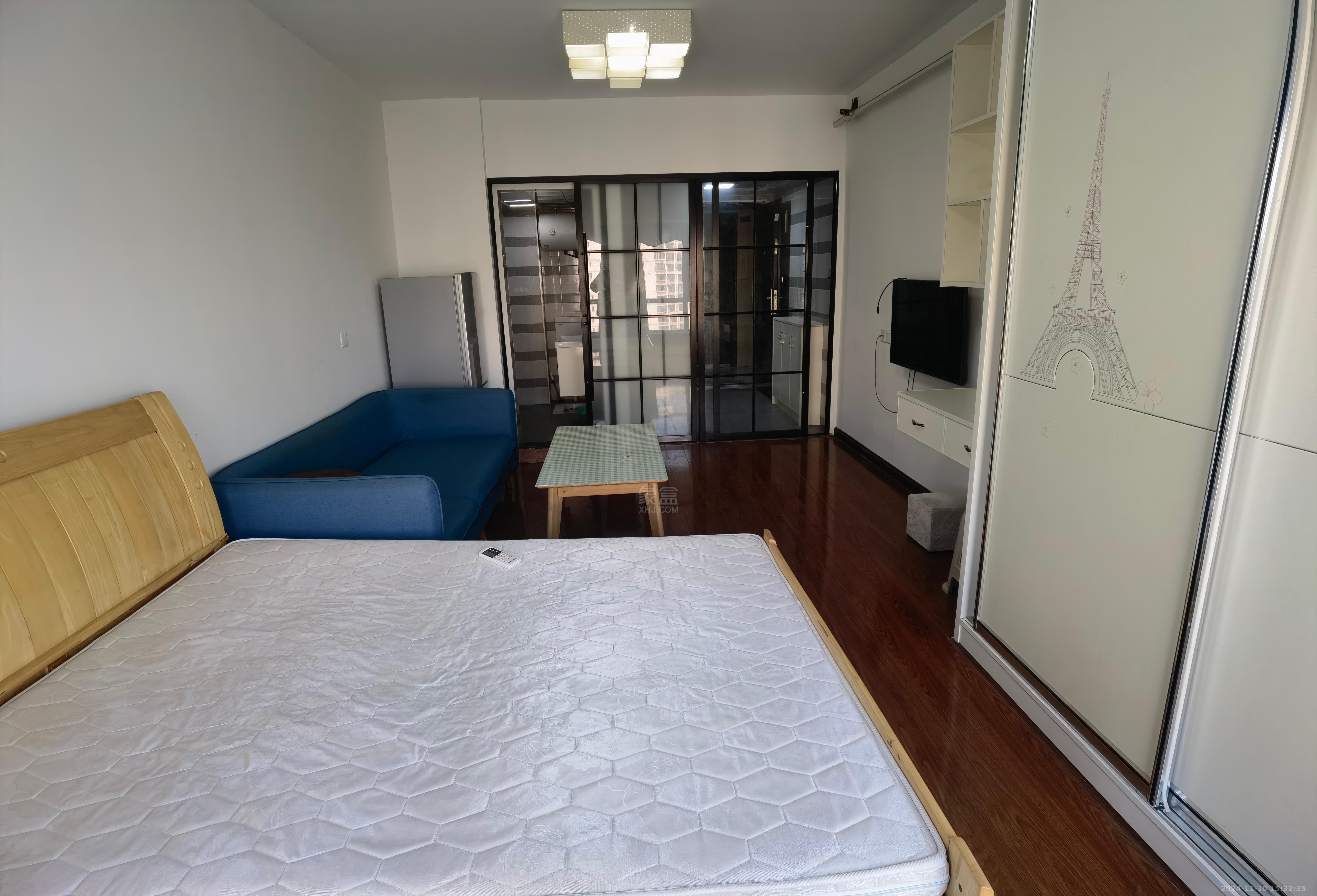 美的城三期 1室1厅1卫 1100.00元/月 美的城三期 1室1厅1卫 1100.00元/月室内图