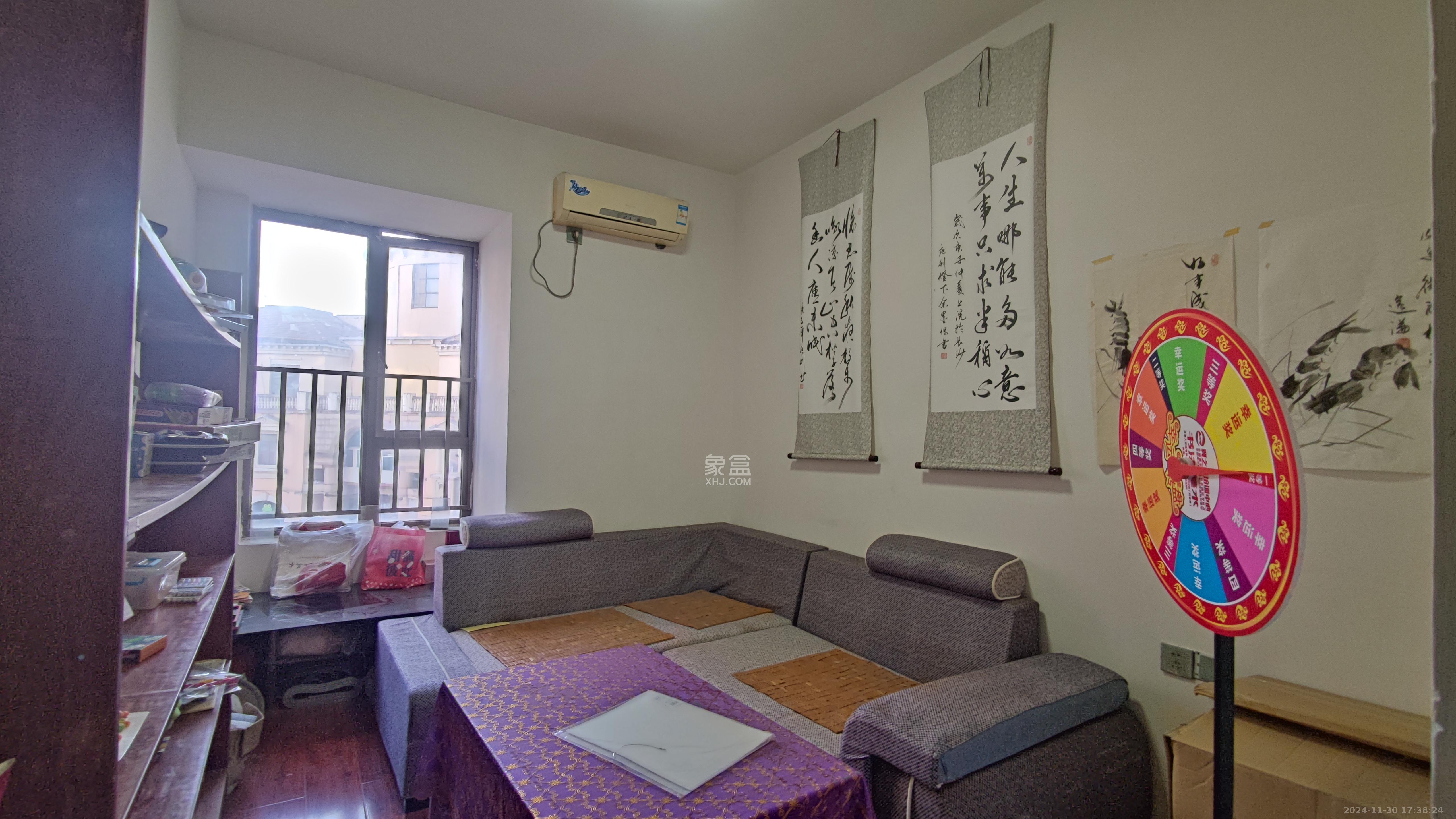 米兰春天 4室2厅2卫 2500.0元/月 米兰春天 4室2厅2卫 2500.0元/月室内图