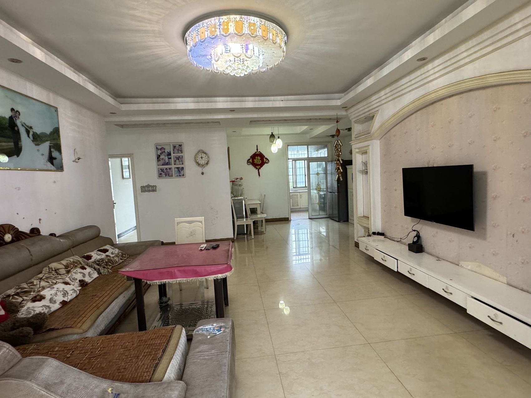 山水绿城  4室2厅2卫    1500.0元/月 山水绿城  4室2厅2卫    1500.0元/月室内图