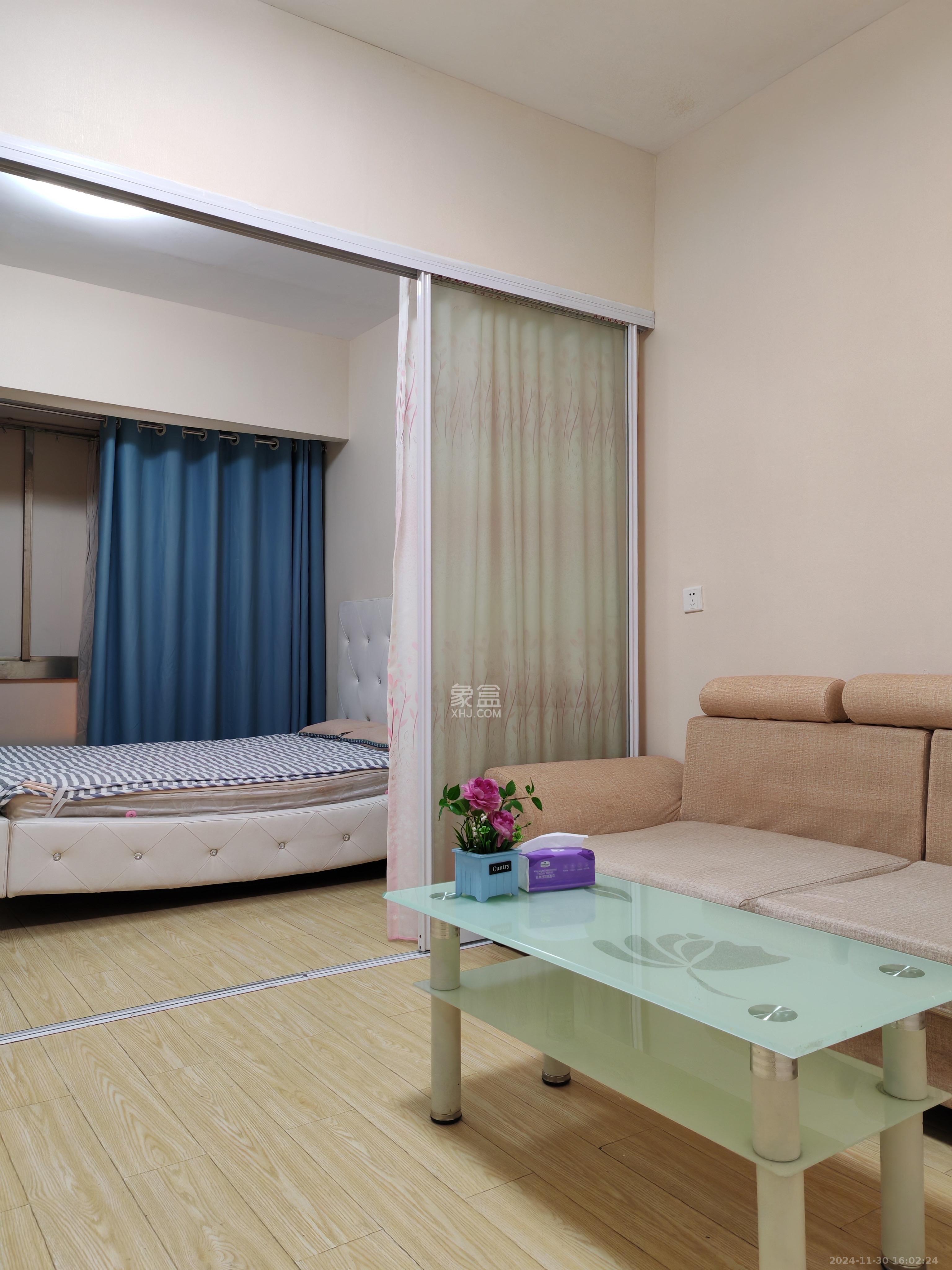 和府  1室1厅1卫   1600.00元/月室内图