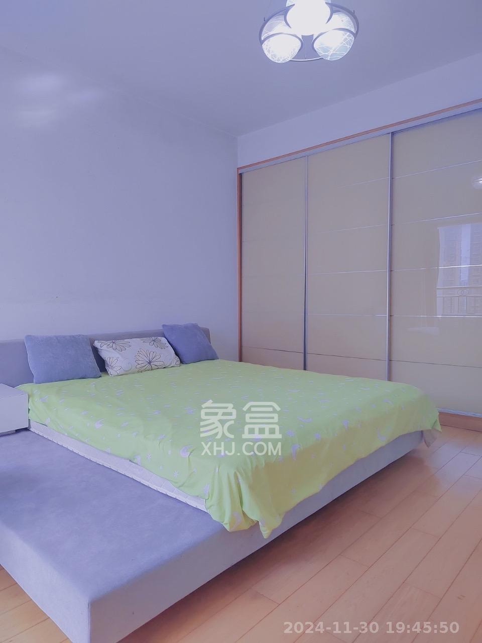 君临青园花都 3室2厅2卫 2600.0元/月 君临青园花都 3室2厅2卫 2600.0元/月室内图