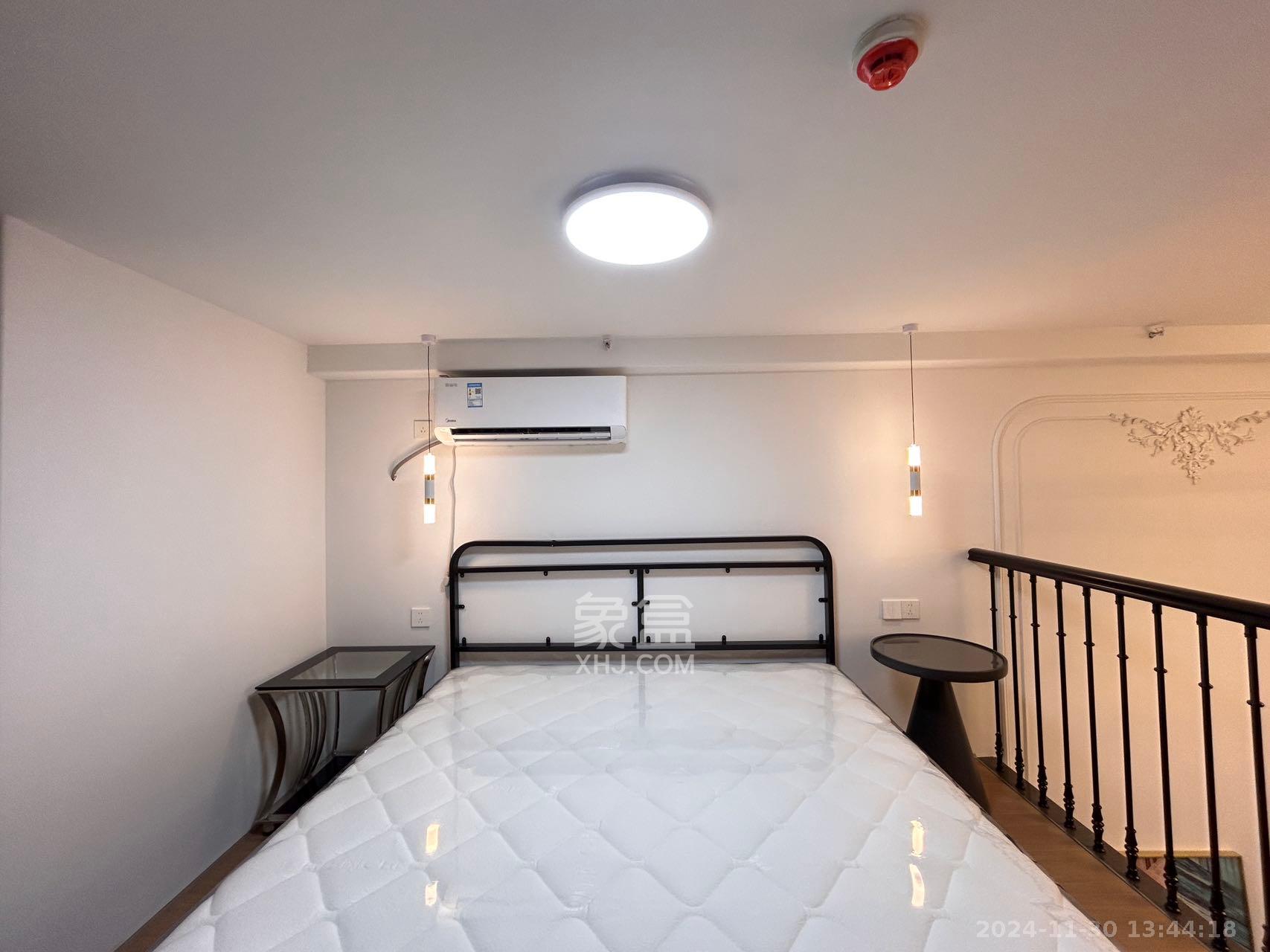 时代MOMA云PARK  1室1厅1卫    2800.0元/月 时代MOMA云PARK  1室1厅1卫    2800.0元/月室内图