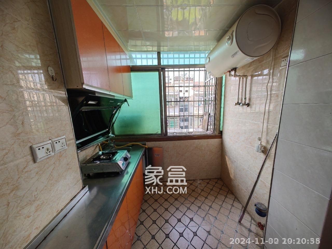 咸嘉花园 1室1厅1卫 600.0元/月 咸嘉花园 1室1厅1卫 600.0元/月室内图