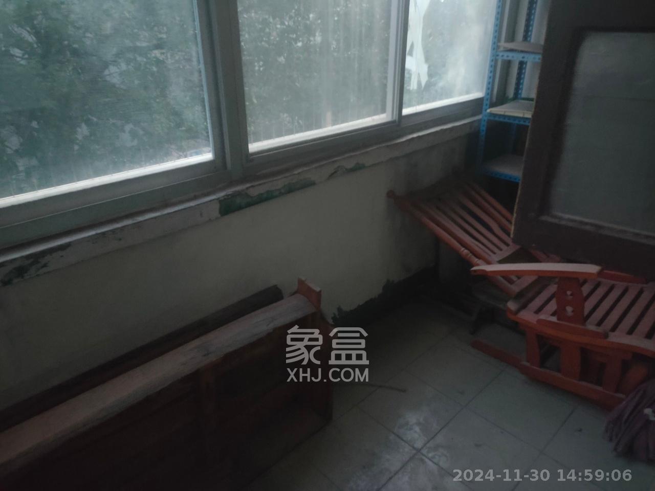 曙光小区 3室1厅1卫 1300.0元/月 曙光小区 3室1厅1卫 1300.0元/月室内图