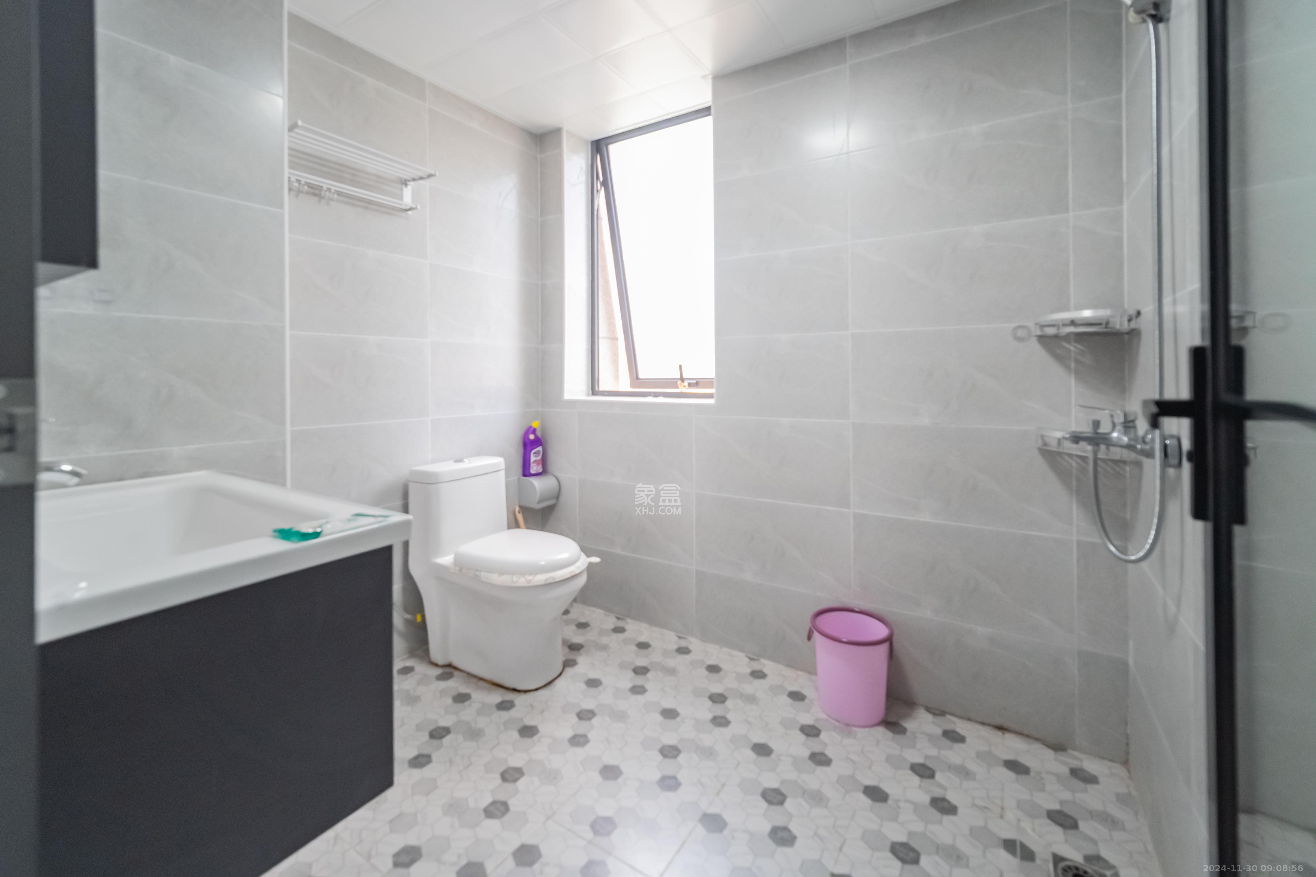 明昇壹城(明昇时代广场)一期 3室2厅2卫 3500.0元/月 明昇壹城(明昇时代广场)一期 3室2厅2卫 3500.0元/月室内图