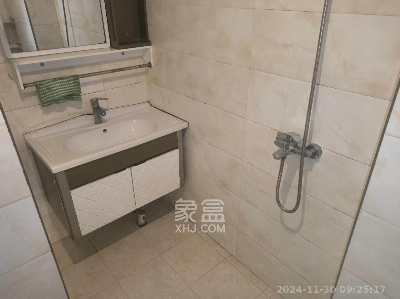 保利麓谷林语I区 1室1厅1卫 1400.0元/月 保利麓谷林语I区 1室1厅1卫 1400.0元/月室内图