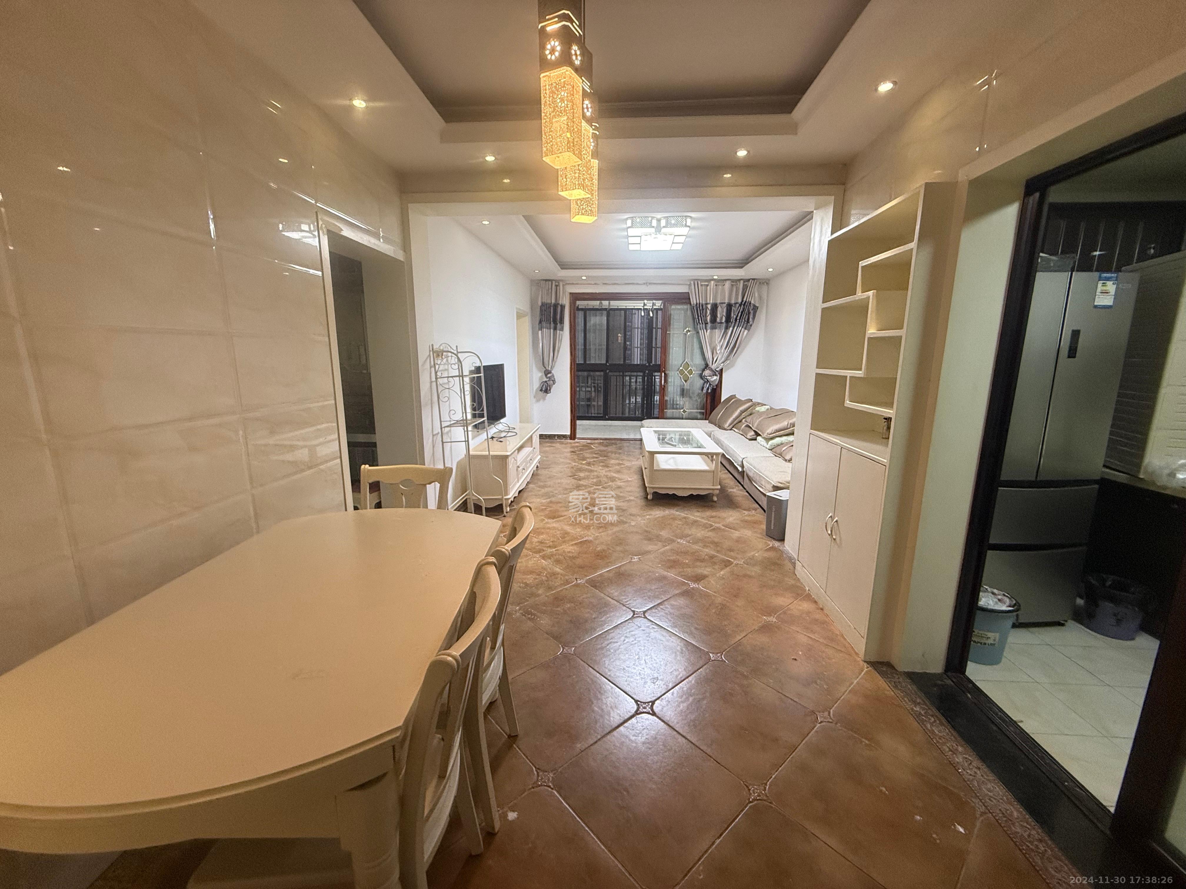 芒果天地(芒果雅苑)  4室2厅1卫    2800.0元/月 芒果天地(芒果雅苑)  4室2厅1卫    2800.0元/月室内图