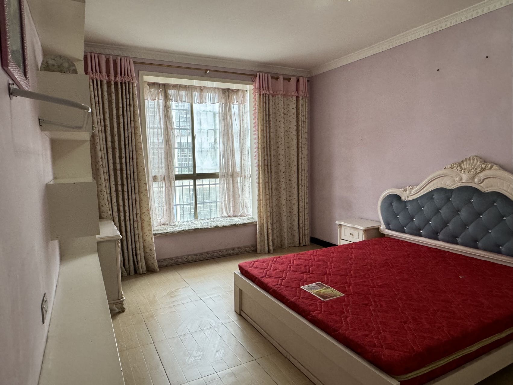 山水绿城  4室2厅2卫    1500.0元/月 山水绿城  4室2厅2卫    1500.0元/月室内图