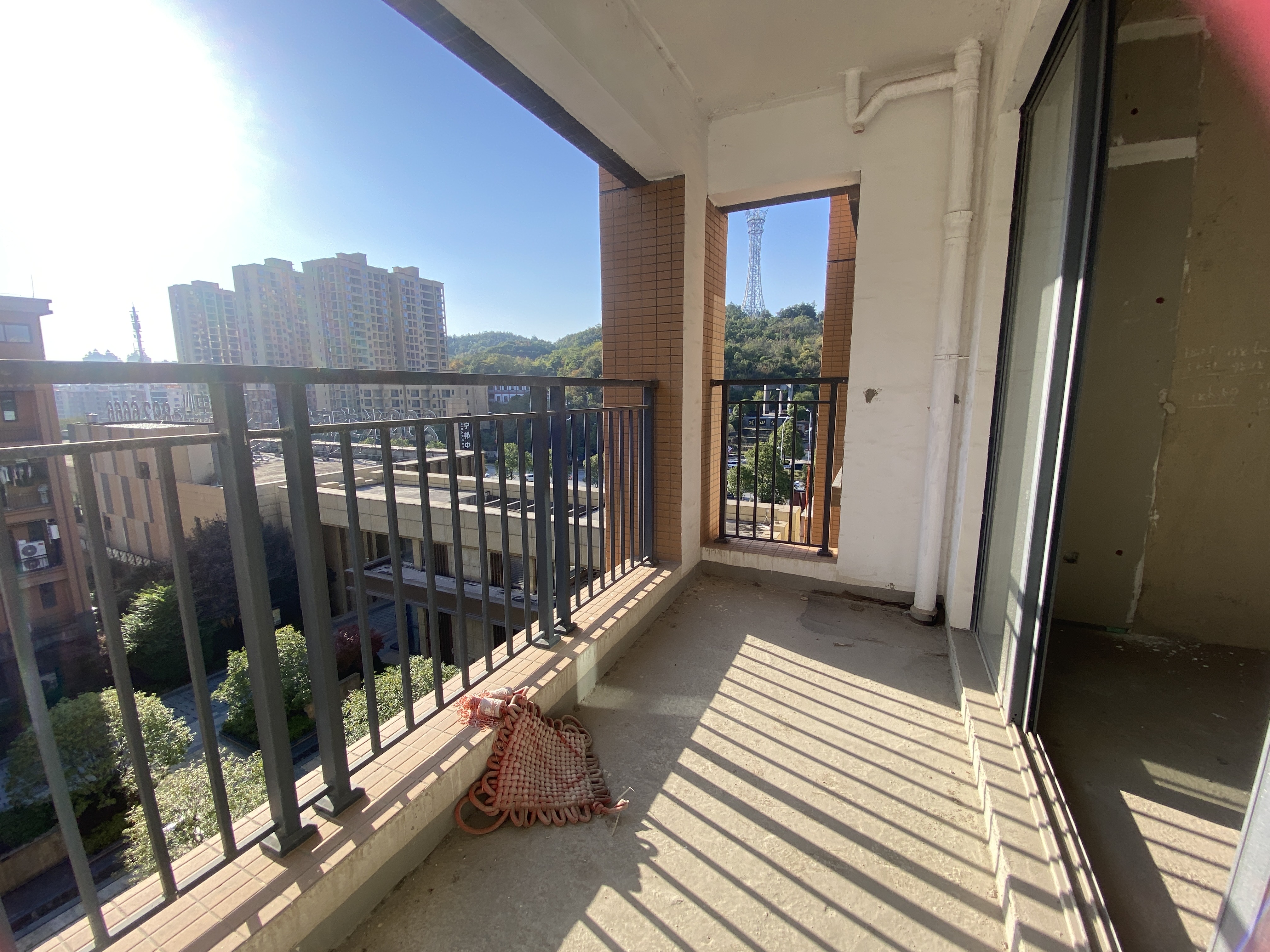 宁邦中心(文华里)  1室0厅0卫    155.0万 宁邦中心(文华里)  1室0厅0卫    155.0万客厅