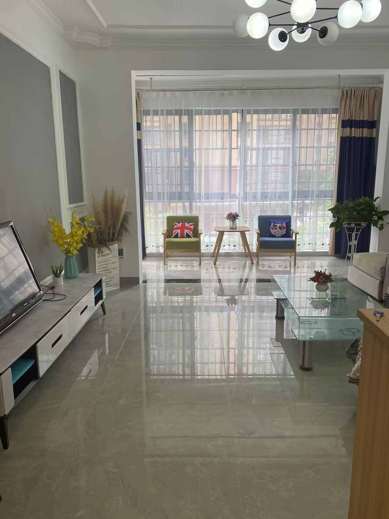 南坪花苑 3室2厅2卫 1500.0元/月 南坪花苑 3室2厅2卫 1500.0元/月室内图