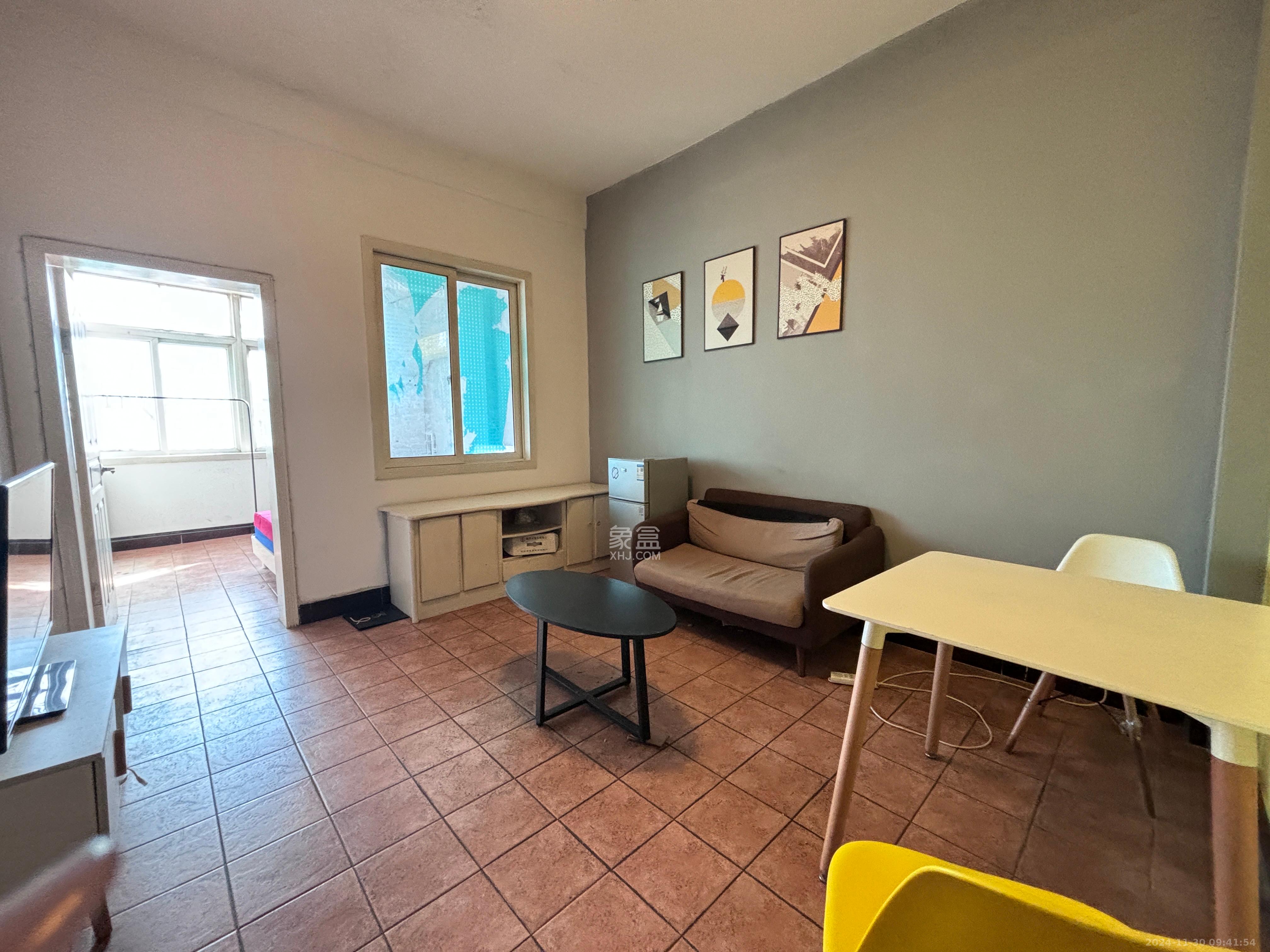 建工宿舍  1室1厅1卫    1300.0元/月 建工宿舍  1室1厅1卫    1300.0元/月室内图1