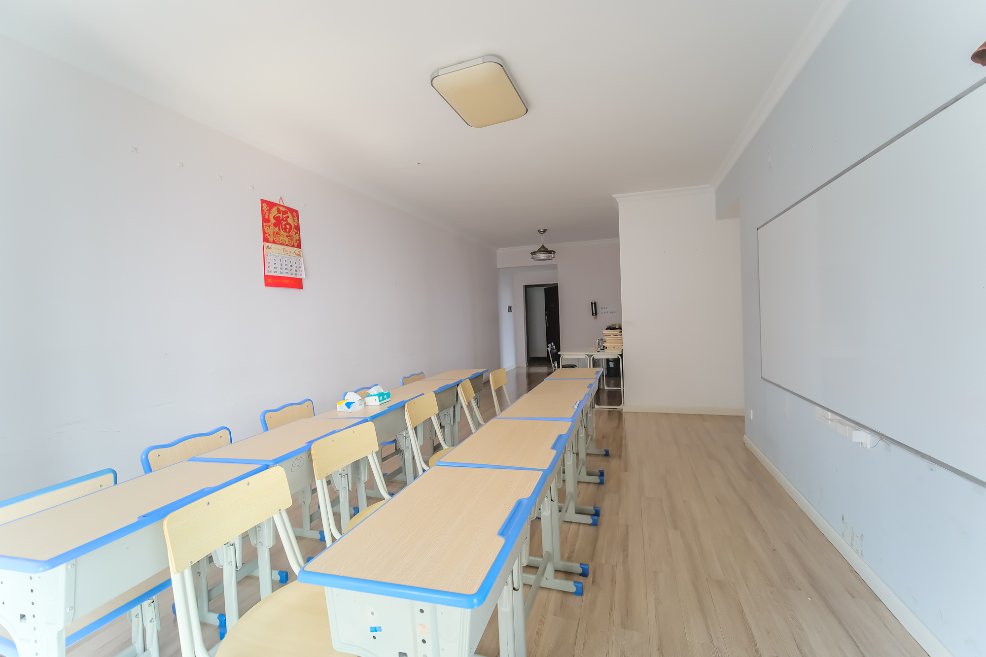 花样年华 4室2厅1卫 68.8万 花样年华 4室2厅1卫 68.8万客厅