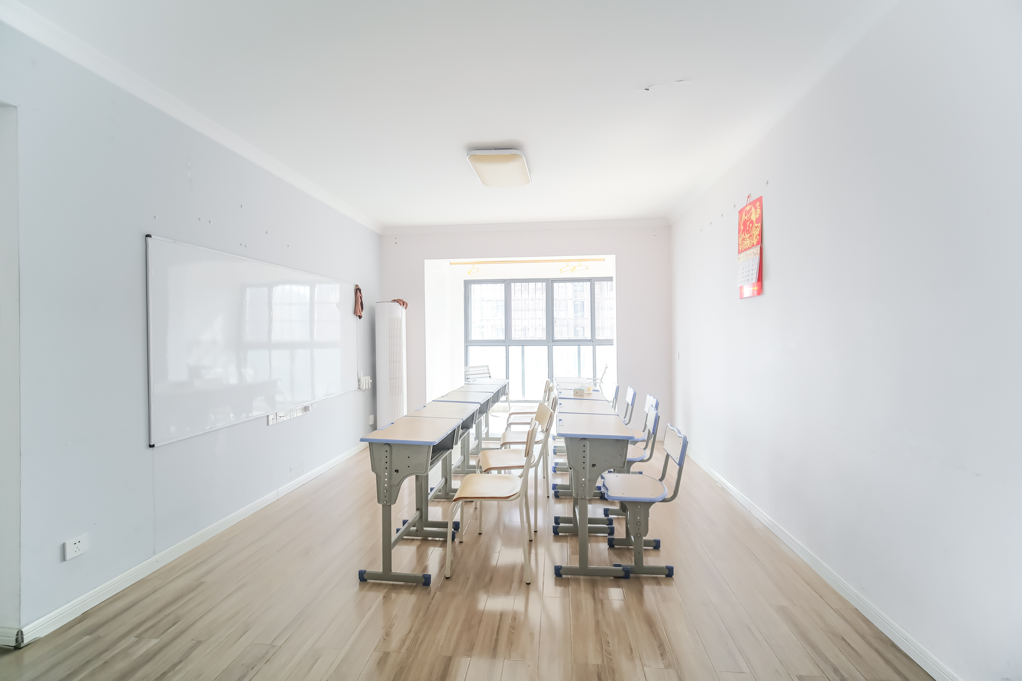 花样年华 4室2厅1卫 68.8万 花样年华 4室2厅1卫 68.8万客厅