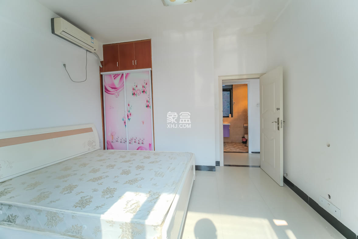 盛地尊域 2室2厅1卫 39.9万 盛地尊域 2室2厅1卫 39.9万卧室